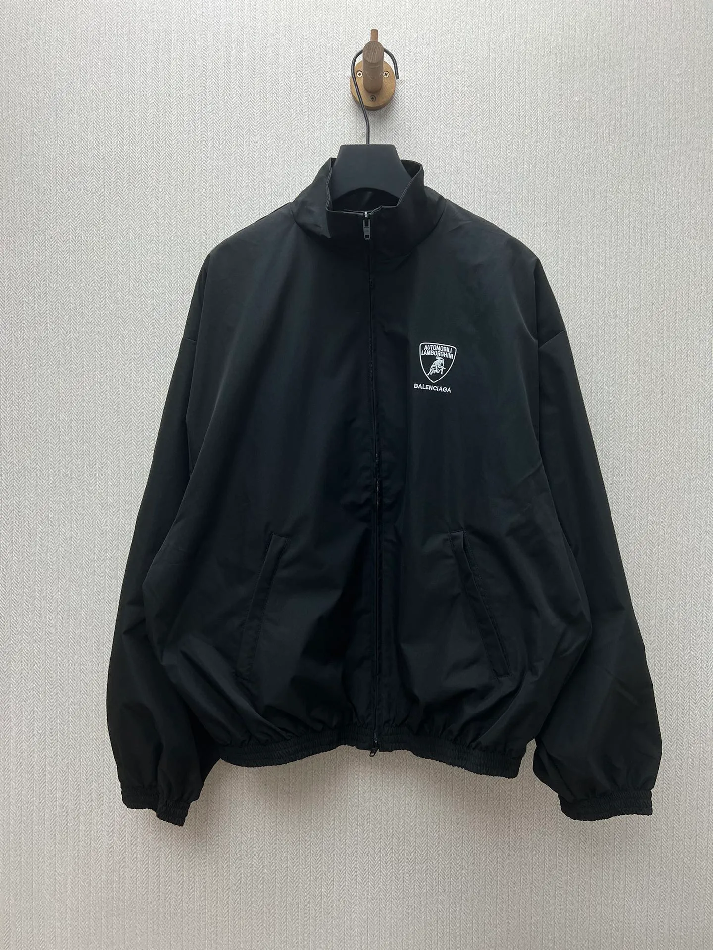 🅿️540 Paris 25ss new Automobili Lamborghini joint model Lamborghini solid color sports jacket loose fit men's black code number: 48.50.52.54.