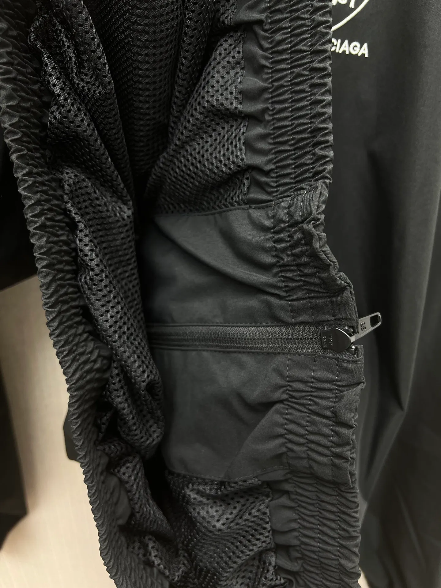 🅿️540 Paris 25ss new Automobili Lamborghini joint model Lamborghini solid color sports jacket loose fit men's black code number: 48.50.52.54.
