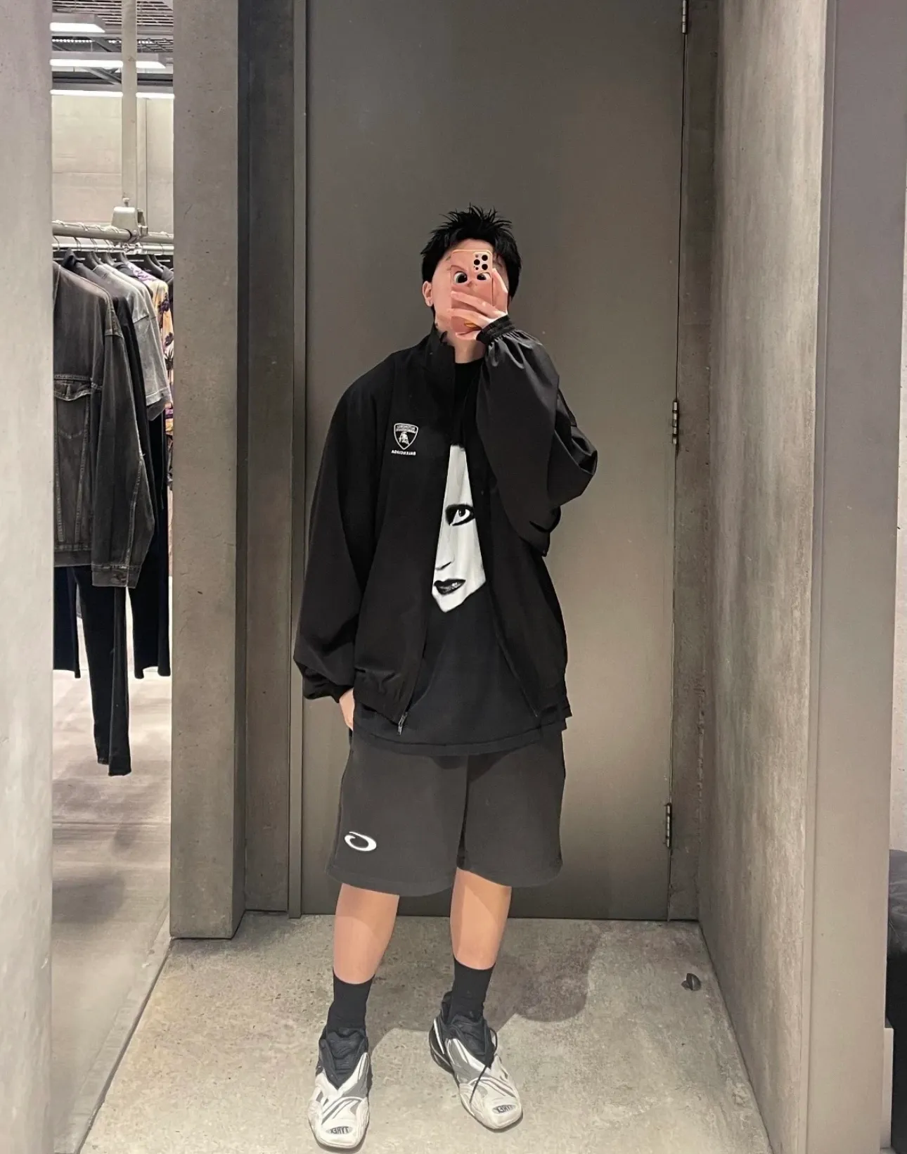 Model picture