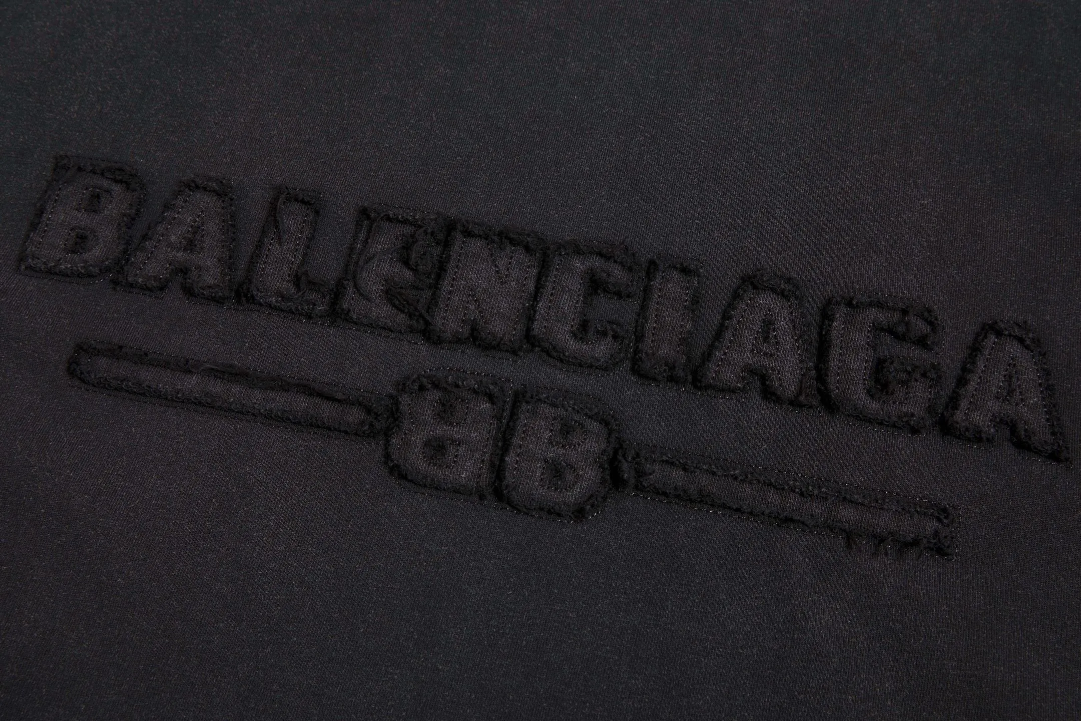 🅿️190 9181# Detailed picture Top version [[BALENCIA*GA] official website quality Paris new letter LOGO chest patch embroidery short-sleeved T-shirt OS version Loose dropped shoulders Unisex style Fabric: 260g 100% cotton double yarn Technology: Front patch embroidery Reverse stitching Garment wash Distressed Shaping Solid color Color: Washed black, fog blue, green Size: XS S M L