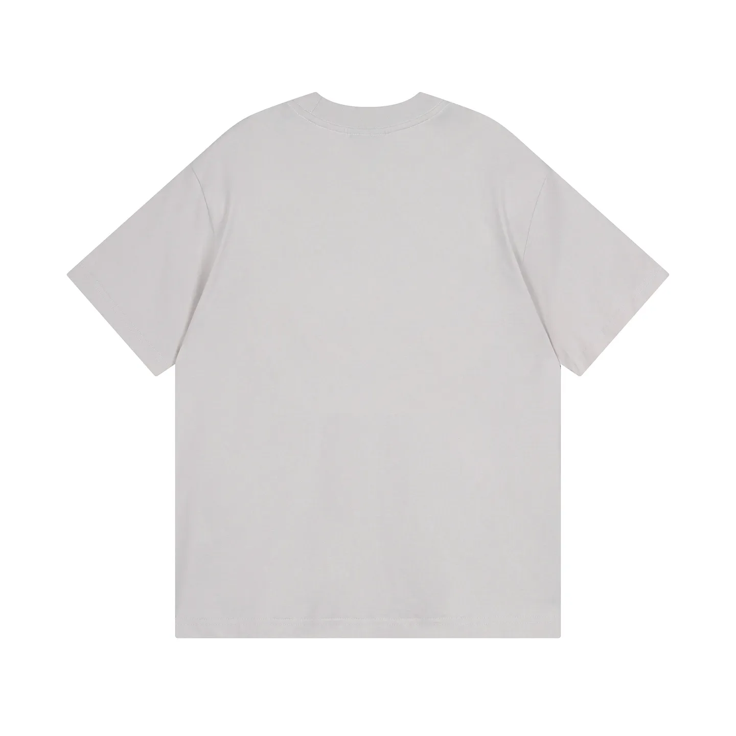 🅿️186 Note: Women’s version, real photos [Top version. Official website quality] BALENCI*GA/Paris #SS25 new short-sleeved T-shirt with LUXURY chest letter patch embroidery on the front. 2025 spring and summer brick cabinet synchronization welcomes comparison. The fabric is made of Paris ZP custom-woven and dyed cotton double yarn, weighing 260 grams. The cloth surface is clean. The cloth pattern is clear, soft and comfortable. The threads are dyed with no color difference. The letter LOGO is embroidered using imported Tajima embroidery machine. The letters are clear and the effect is three-dimensional. Restore the brick cabinet, adopt the medium version. Female version Code: BL253733 Color: blue, gray Size: XS S M L