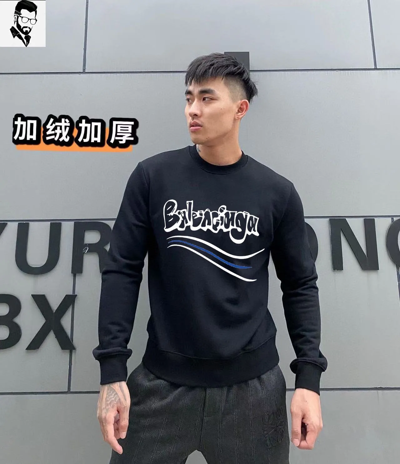 🅿️240 Brand [BALENCIAGA] (Good news for fat people) 2025 spring style (fleece sweatshirt) Tencel Roman velvet fabric The upper body is extremely comfortable and skin-friendly. It is very elastic, does not cause pilling, is super warm, and is very comfortable to wear next to the body. It can be worn alone as a base layer, making you stylish and warm, simple and elegant, close to the body and warm. Size: M-5XL (can wear up to 220 pounds) Color: black