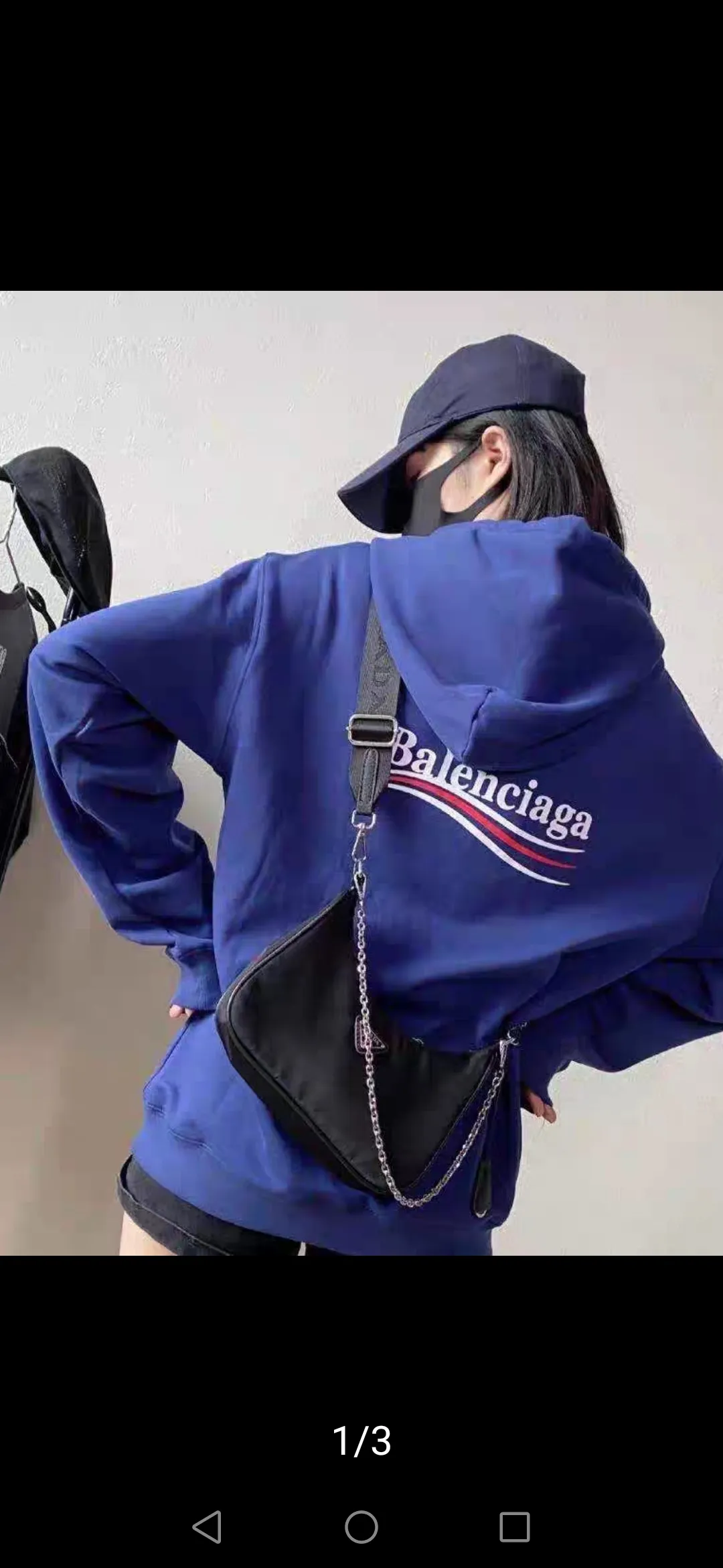 ♻️💯Reference model picture for the upper body❤️The top tested version of Balenciaga BALENCIAGA classic cola wave print hooded sweatshirt. ZP pattern original development. 1:1 customized accessories. Packaging (including logo Sydney paper + new main mark + washing + hang tag). The whole sweatshirt is made of 460g pure cotton large terry, and the wet weight can reach 490, which is full of thickness. The printing uses the Israeli Kornit digital direct-injection process. The dye is added with 0.028 granular nano-plastics. When sprayed on the fabric, it has strong adhesion and is not afraid of strong washing and exposure (it is recommended to take care of the clothes), ensuring that the printing will not fall off after wearing. Customized washing, labeling, accessories, and hardware can reach professional standards. Whole piece of clothing, hat string, threaded fabric, produced in the same vat, 0 color difference, color: dark blue, size: XS-L P:450
