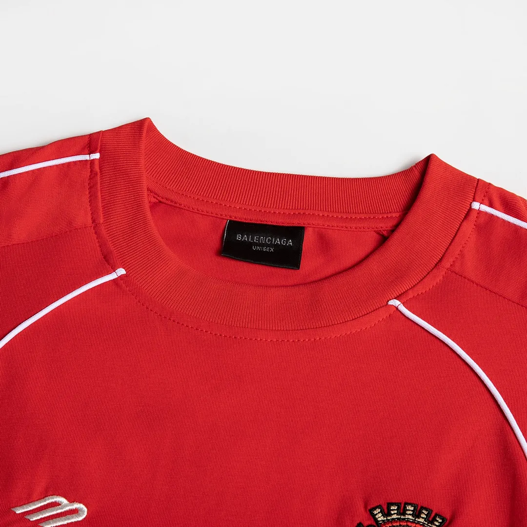 🅿️250 8151# Detailed picture Top version [[BALENCIA*GA] official website quality Paris new joint football jersey long-sleeved T-shirt OS version Loose dropped shoulders Unisex fabric: 260g 100% cotton double yarn Process: front and rear panel printing front panel embroidery garment wash shaping solid color Color: black white pink red fluorescent yellow Size: XS S M L