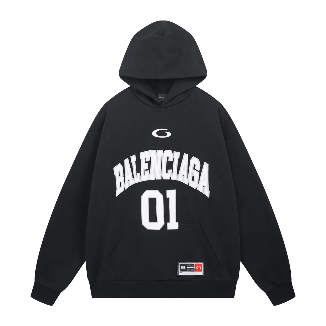 🅿️360 real photos [Top version. Official website quality] BALENCI*GA/Paris.SS25 latest basketball uniform embroidered printed hooded long-sleeved sweatshirt. The front embroidery is embroidered and printed using a Tajima computer embroidery machine, the lower left corner is stamped, and the back piece is printed. The brick cabinets are synchronized. The authentic product is developed at the first time. The fabric is made of Paris ZP custom-woven and dyed cotton sweatshirt. Weighing 460 grams, the cloth surface is clean. The cloth pattern is clear, soft and comfortable. The threads are dyed with no color difference. The printing uses environmentally friendly imported materials, the letters are clear and the effect is three-dimensional. The version adopts OS loose shoulder design. Same style for men and women. Code: BL258959 Color: Black Purple Colorful Blue Size: XS S M L