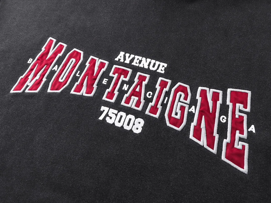 🅿️320 real shots [Top version. Official website quality] BALENCI*GA/Paris. 2024 new model. Montaigne artistic 10,000-needle appliqué embroidery on the front, washed and distressed hooded sweatshirt. Brick cabinet synchronization. Genuine product developed at the first time, please print and compare! The fabric is made of Paris ZP custom-woven and dyed cotton terry sweatshirt. Weighing 460 grams, the cloth surface is clean. The cloth pattern is clear, soft and comfortable. The threads are dyed with no color difference. The embroidery is done using imported Tajima embroidery machines. The letters are clear and the effect is three-dimensional. The entire garment is washed and distressed. The version adopts OS loose shoulder design. Same style for men and women. Code: BL238910 Color: washed black Size: XS. S. M. L