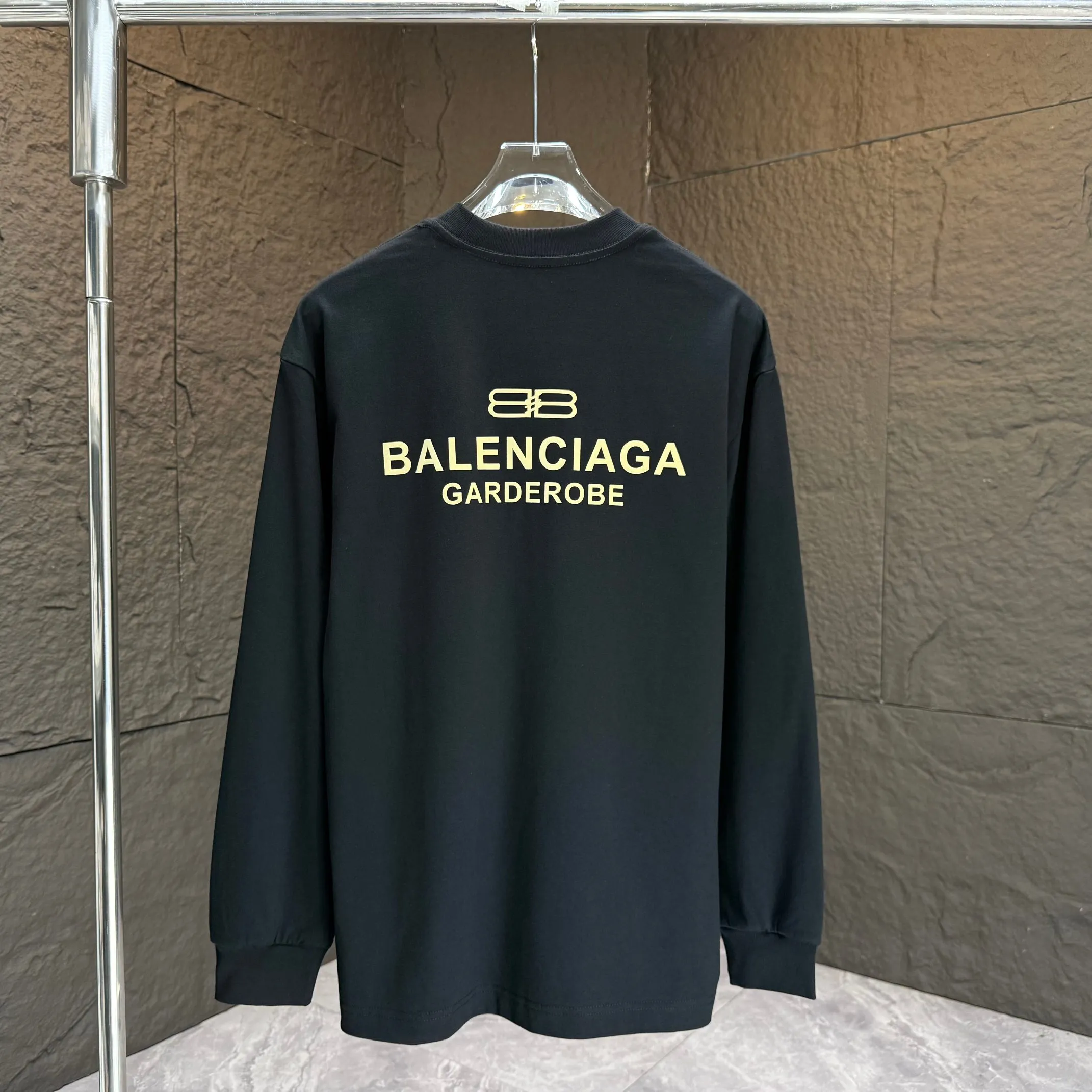 🅿️240 BALENC* Paris* 2025 autumn and winter new thick long-sleeved T-shirt 320g pure cotton letter logo flocking Color: black white night blue code number: S M L XL