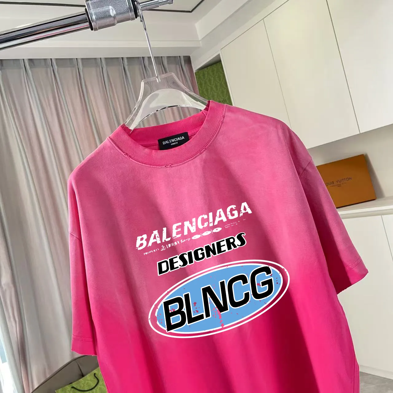 🅿️190 BALENCI*GA Paris 2025 summer new style, washed, distressed, spray-painted, personalized letter logo printing, customized fabric 320g, short-sleeved T-shirt, same style for men and women, size: S M L XL XXL five codes, color: black, white, gradient black, gradient red