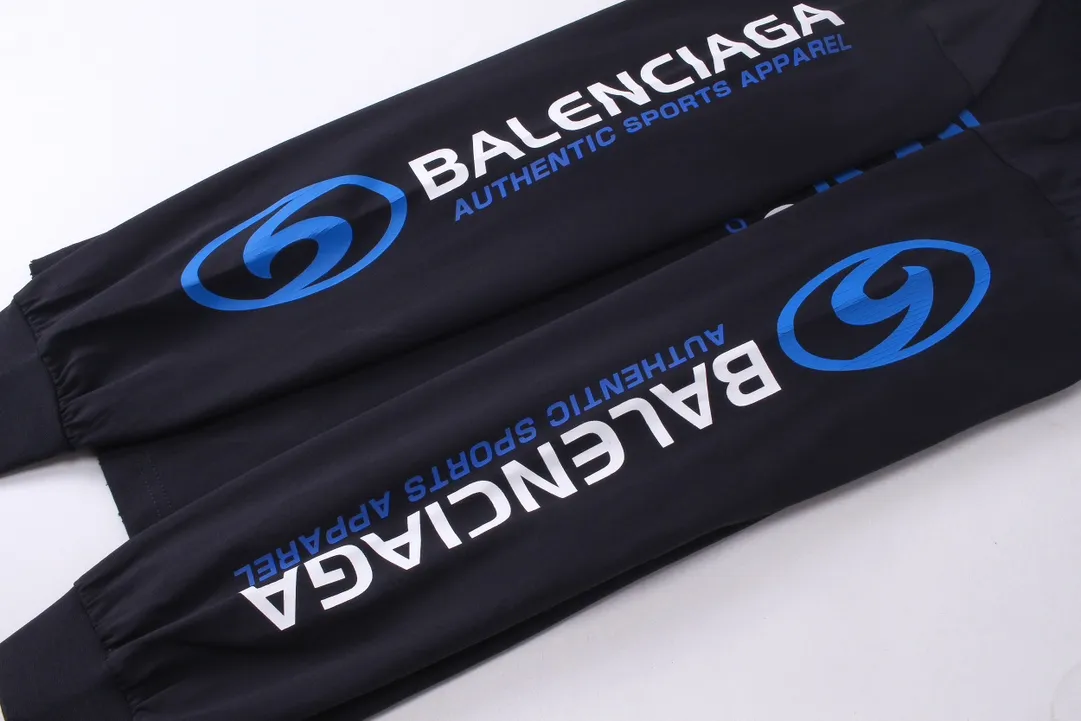 🅿️250 BALENCI*GA Paris surfing pattern long sleeves with letters. The fabric is made of Paris custom-woven double yarn cotton fabric. The weight is 280g. The thread is custom-woven and dyed without color difference. The front and back panels are made of environmentally friendly dot offset printing. Two high-temperature setting washes. os dropped shoulders and loose version. Same style for men and women -Color: gray blue beige -SIZE: XS S M L Style No. 8611#