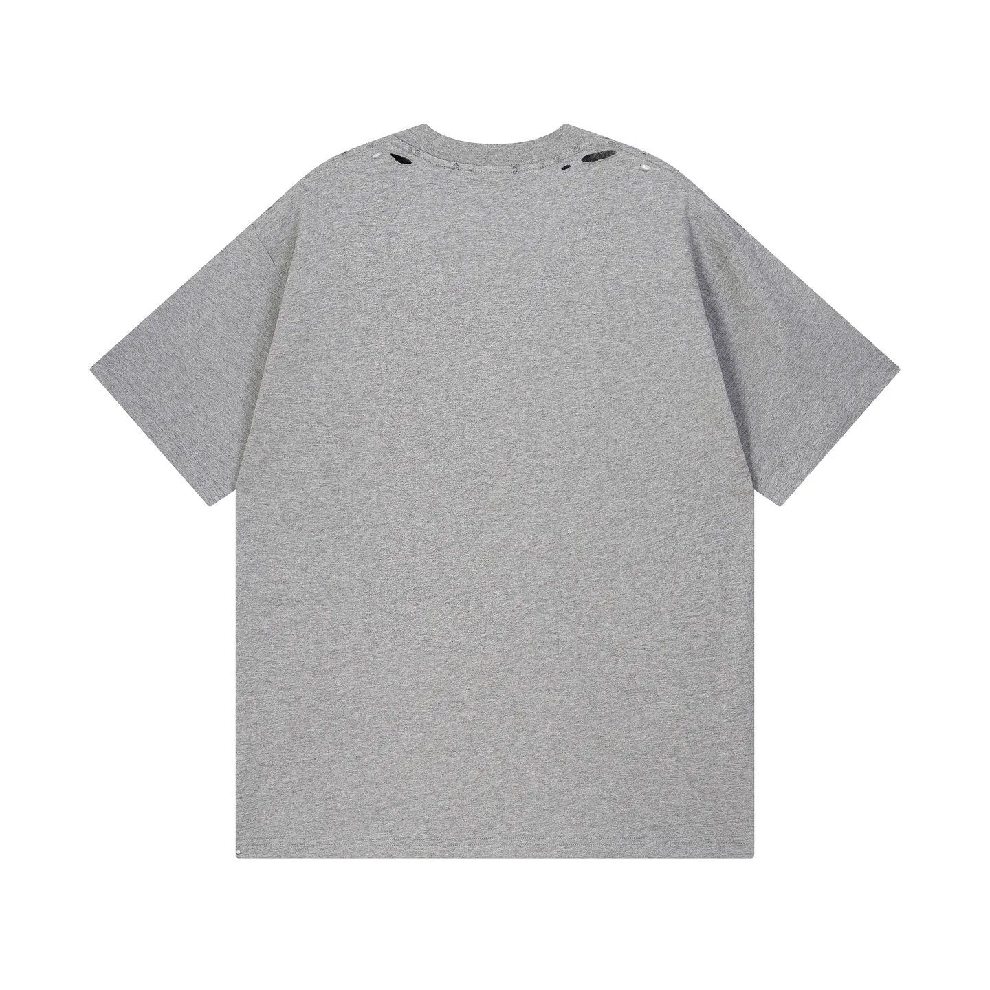 🅿️190 Detail Picture [Top version. Official website quality] BALENCI*GA/Paris. 25ss latest model. Paris English color LOGO foam printed washed and distressed short-sleeved T-shirt. Brick cabinet synchronization. The fabric is made of Paris ZP custom-woven and dyed 100% cotton double yarn compact cotton. The weight is 260 grams, the cloth surface is clean. The cloth pattern is clear, soft and comfortable, and the thread is dyed with no color difference. The classic pattern is foam printed using environmentally friendly imported materials, with clear letters and a strong three-dimensional feel. Restored brick cabinet. The garments were washed and aged, and polished by many hands. Produced by ultra-heavy craftsmanship, the market currency is very different, welcome to compare. The version adopts OS loose shoulder design. The same style for men and women. Code: BL253686 Color: black, floral gray Size: XS S M L