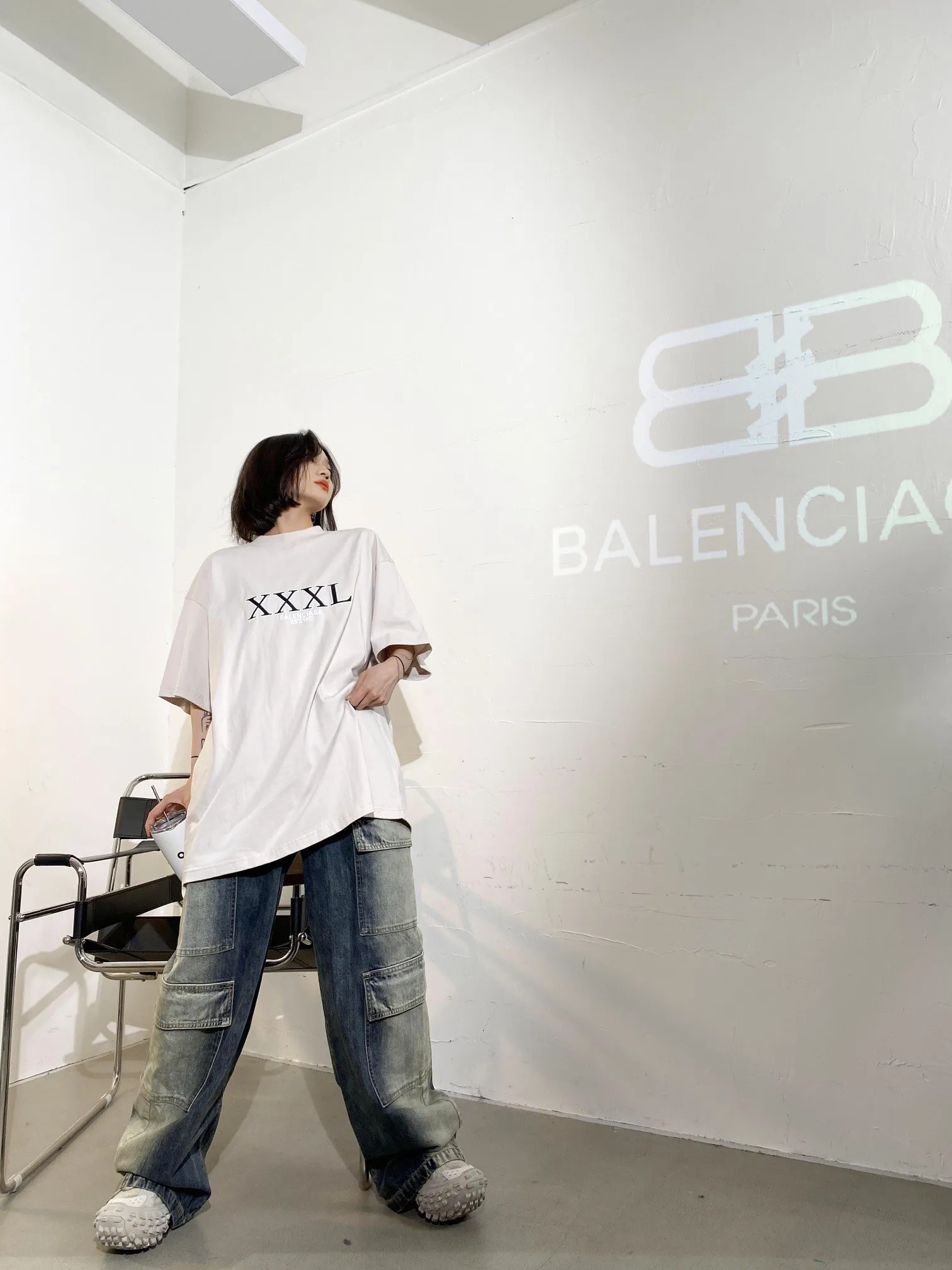 ♻️💯Upper body reference model picture❤️Top tested version BALENCIAGA new XXXL letter embroidery milk white latest style bottoming short-sleeved T-shirt [new ceiling level] - 2023 new version shipped! Feel free to compare top quality products!  -Using imported Tajima 10w needle machine embroidery, high-density embroidery letter wrapping technology, full details and no tails, clear letters without connections‼ ️ - BLCG's latest fashion series, Jay Chou's same upper body, new models are released every year, milk white color is new this year, I didn't hesitate to buy it as soon as I saw it, the upper body is whiter, I love this color so much! The new customized fruit pattern collar label is different from the previous embroidered LOGO collar label, please pay attention to the distinction! -Full set of 1:1 customized accessories + Sydney paper with logo + new version of handbags at the counter + three labels for large products + original hangtag -The webbing on the back collar extends to the shoulders for reinforcement, and the stitches are downturned at the joints. Imported elliptical machine with imported glue technology. Overall printing without teeth. 32s280g double yarn combed cotton fabric, weighing up to 400 grams after washing!  Color: Washed Black Apricot Size: XS-L P:310