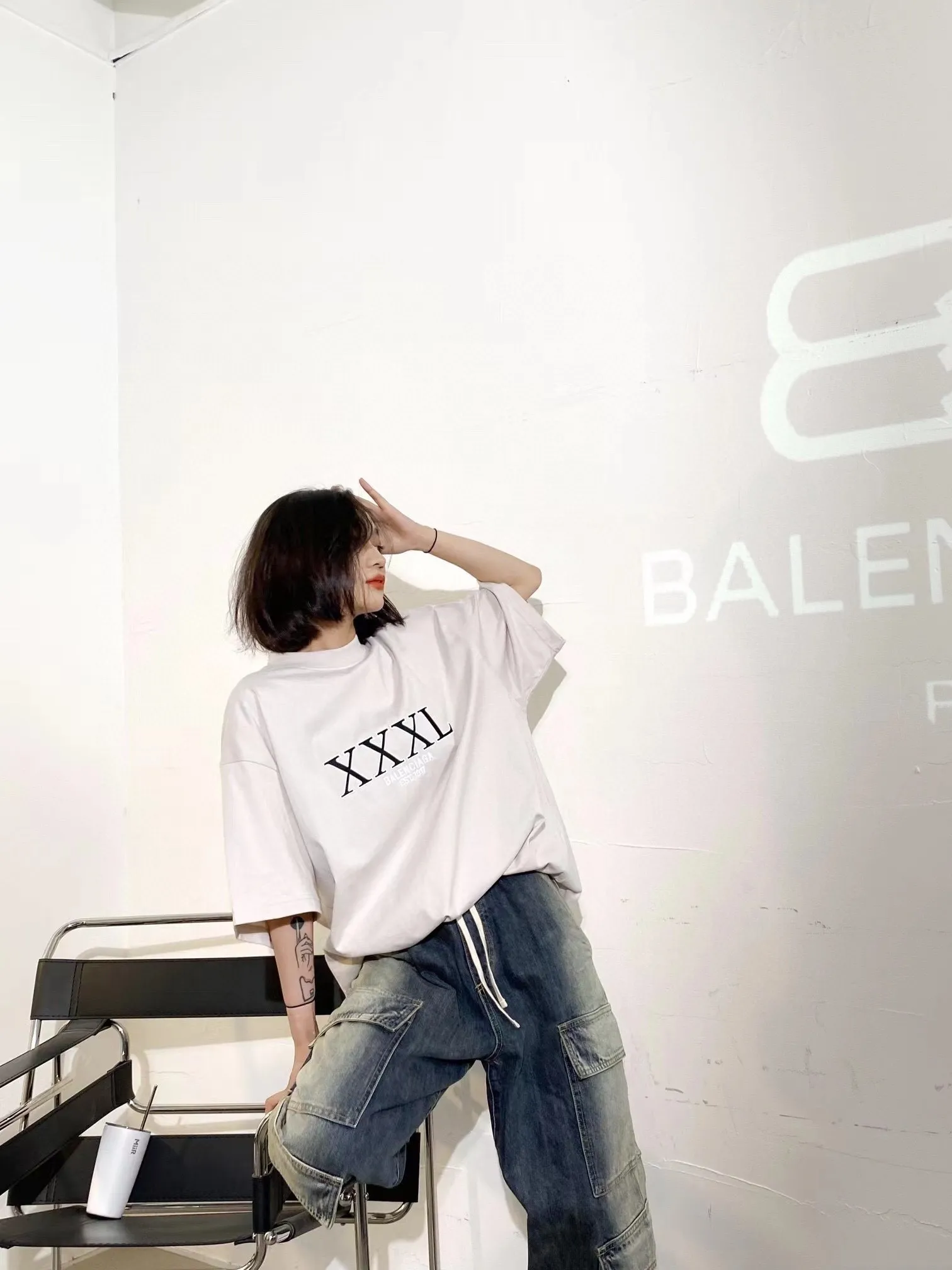 ♻️💯Upper body reference model picture❤️Top tested version BALENCIAGA new XXXL letter embroidery milk white latest style bottoming short-sleeved T-shirt [new ceiling level] - 2023 new version shipped! Feel free to compare top quality products!  -Using imported Tajima 10w needle machine embroidery, high-density embroidery letter wrapping technology, full details and no tails, clear letters without connections‼ ️ - BLCG's latest fashion series, Jay Chou's same upper body, new models are released every year, milk white color is new this year, I didn't hesitate to buy it as soon as I saw it, the upper body is whiter, I love this color so much! The new customized fruit pattern collar label is different from the previous embroidered LOGO collar label, please pay attention to the distinction! -Full set of 1:1 customized accessories + Sydney paper with logo + new version of handbags at the counter + three labels for large products + original hangtag -The webbing on the back collar extends to the shoulders for reinforcement, and the stitches are downturned at the joints. Imported elliptical machine with imported glue technology. Overall printing without teeth. 32s280g double yarn combed cotton fabric, weighing up to 400 grams after washing!  Color: Washed Black Apricot Size: XS-L P:310