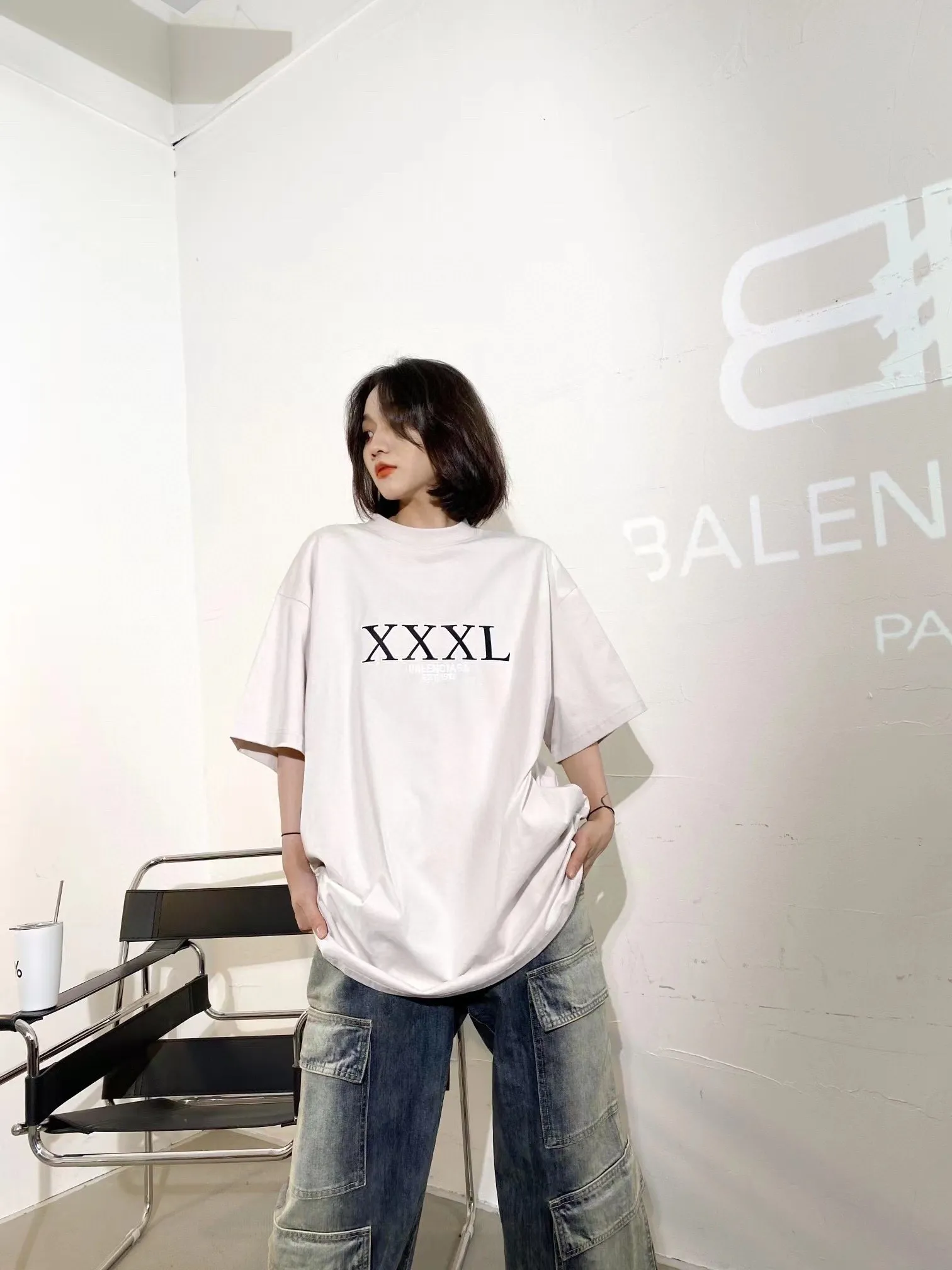♻️💯Upper body reference model picture❤️Top tested version BALENCIAGA new XXXL letter embroidery milk white latest style bottoming short-sleeved T-shirt [new ceiling level] - 2023 new version shipped! Feel free to compare top quality products!  -Using imported Tajima 10w needle machine embroidery, high-density embroidery letter wrapping technology, full details and no tails, clear letters without connections‼ ️ - BLCG's latest fashion series, Jay Chou's same upper body, new models are released every year, milk white color is new this year, I didn't hesitate to buy it as soon as I saw it, the upper body is whiter, I love this color so much! The new customized fruit pattern collar label is different from the previous embroidered LOGO collar label, please pay attention to the distinction! -Full set of 1:1 customized accessories + Sydney paper with logo + new version of handbags at the counter + three labels for large products + original hangtag -The webbing on the back collar extends to the shoulders for reinforcement, and the stitches are downturned at the joints. Imported elliptical machine with imported glue technology. Overall printing without teeth. 32s280g double yarn combed cotton fabric, weighing up to 400 grams after washing!  Color: Washed Black Apricot Size: XS-L P:310