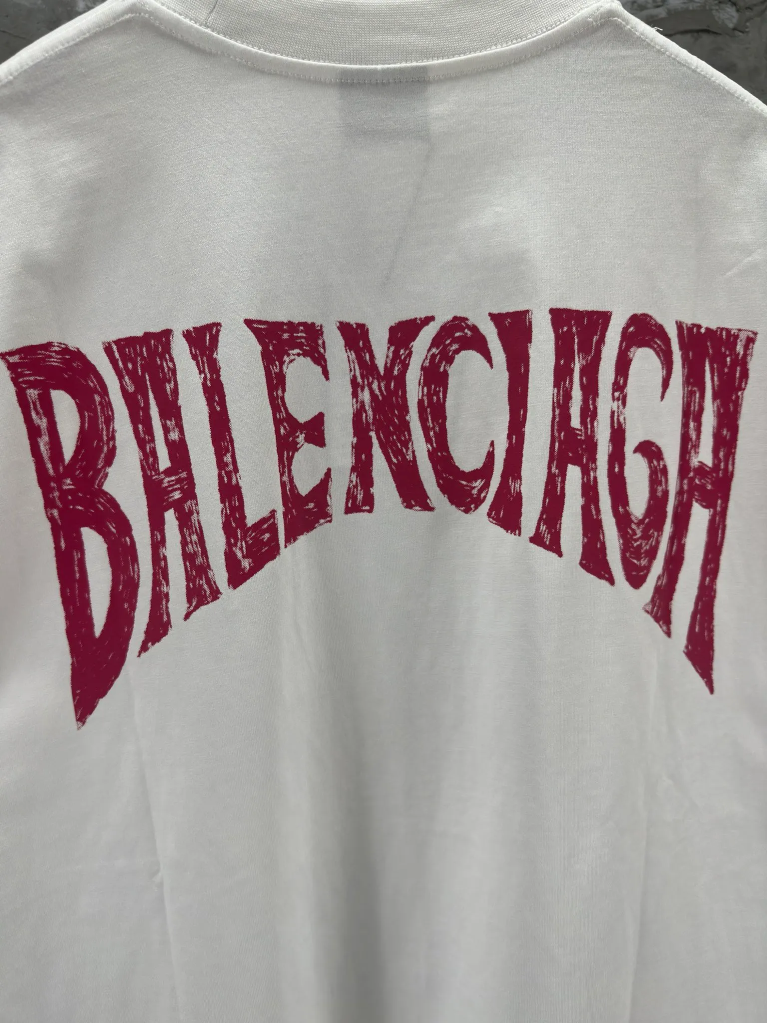 🅿️250 BALENCI*GA Paris Hawaiian Coconut Tower Long Sleeve. The fabric is made of Paris custom-woven and dyed double yarn pure cotton fabric. The weight is 280g. The thread is custom-woven and dyed without color difference. The front and rear panels are printed by imported machine. Two high-temperature setting washes. Os dropped shoulders and loose version. Same style for men and women -Color: Black Ivory White -SIZE: XS S M L Style No. 8615#