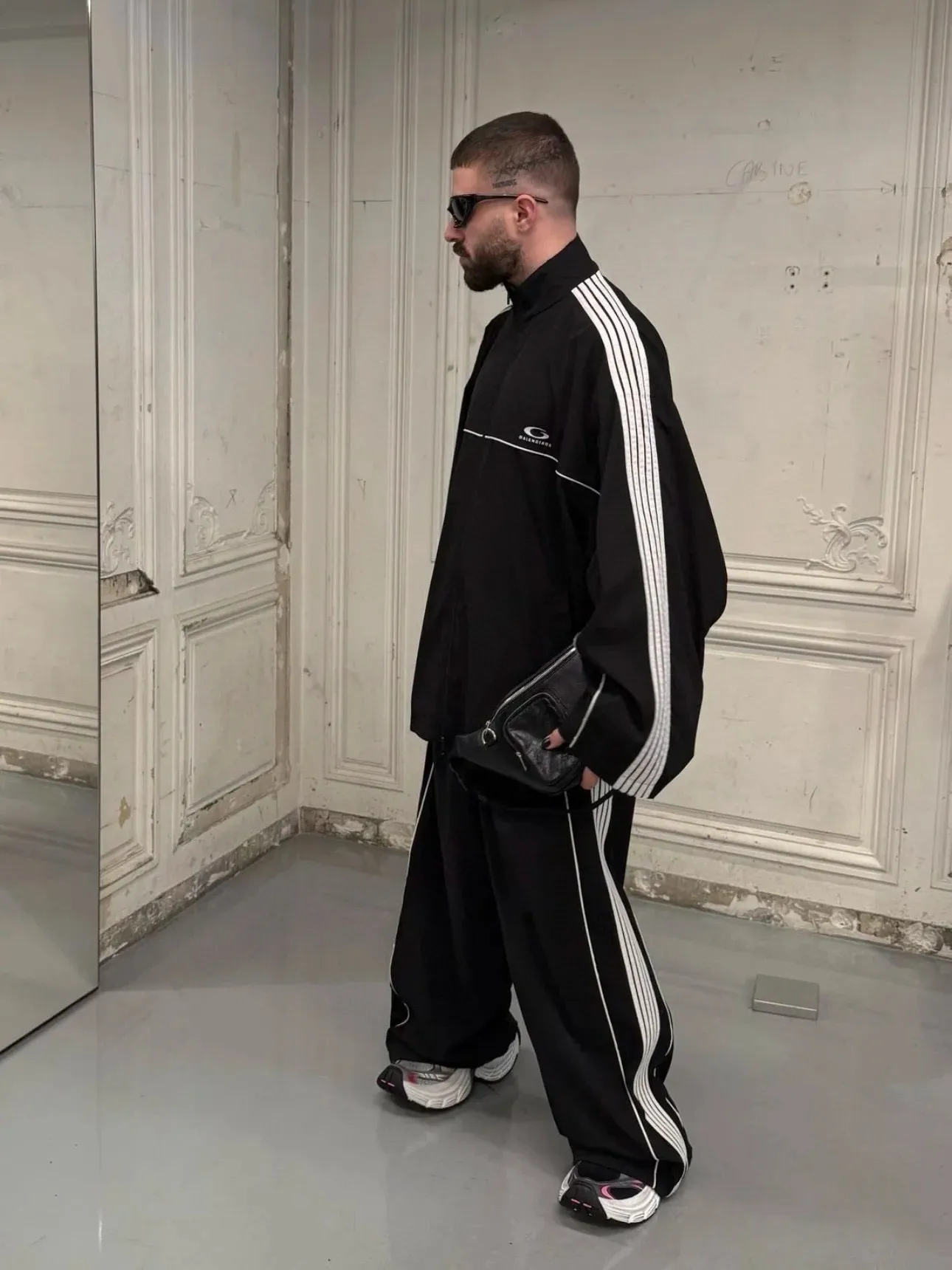 Model picture