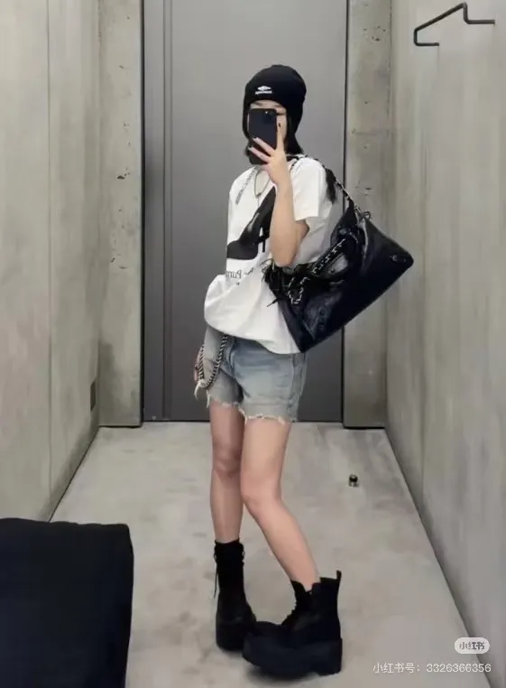 Model picture