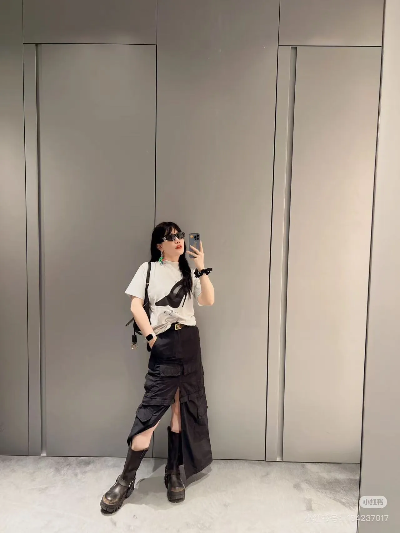 Model picture