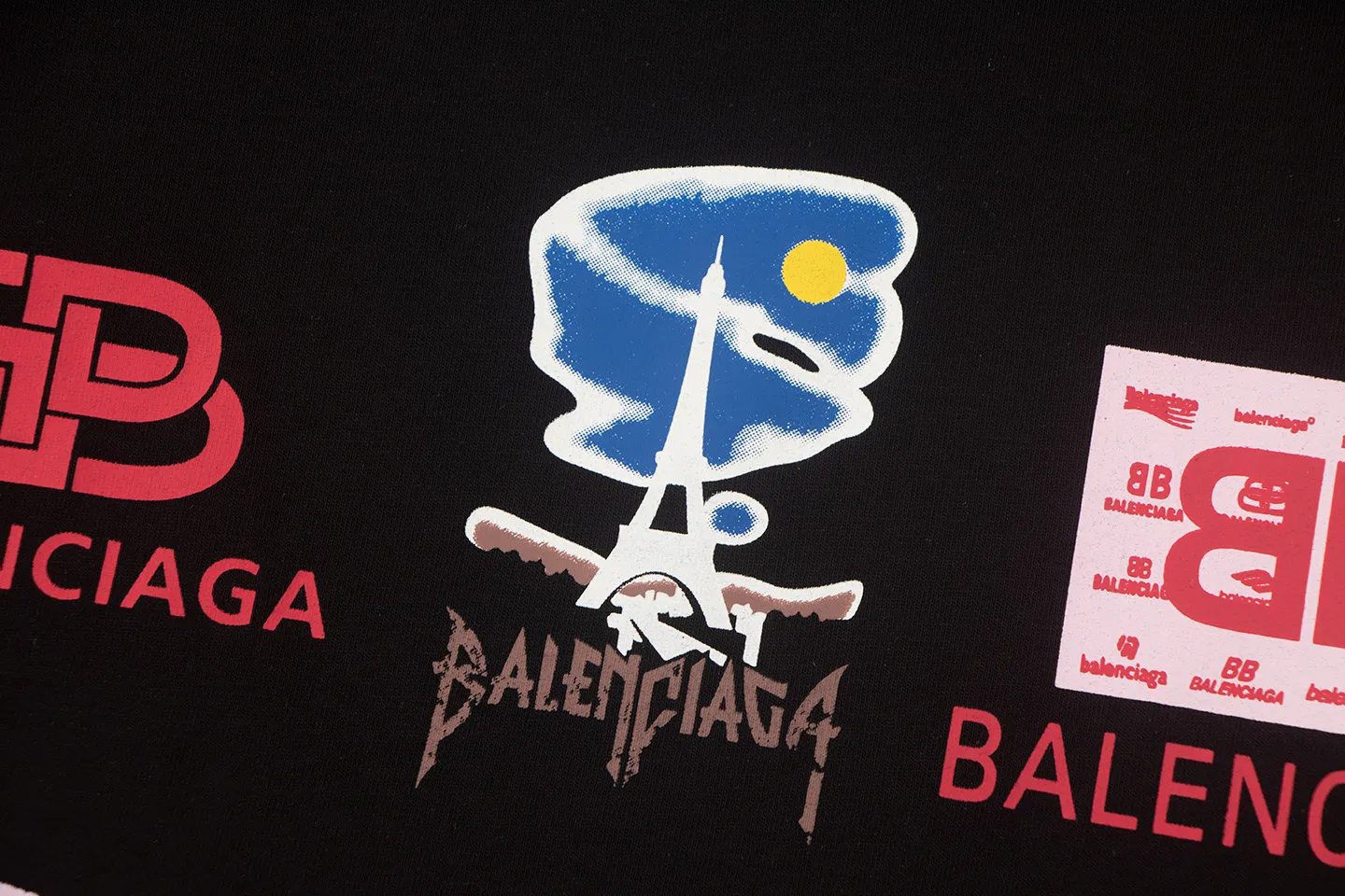 🅿️160 Balenciaga2026 new T-shirt Material: Made of high version 300g double yarn combed cotton Size: S M L XL Color: black and white Style number: W2801
