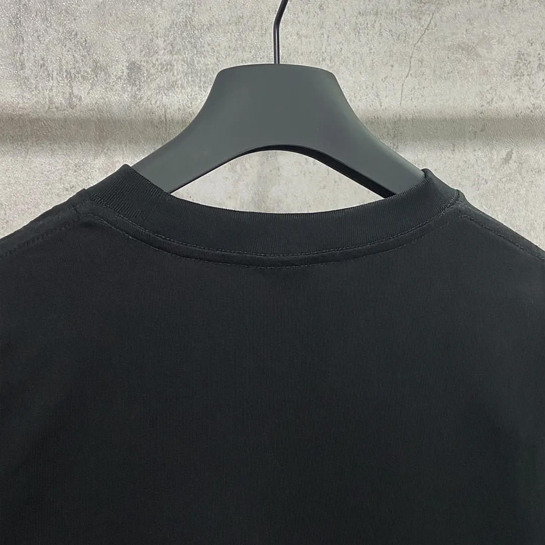 🅿️160 9118# Real photos Top version [[BALENCIA*GA] official website quality Paris' new no-traffic theme series crackle print short-sleeved T-shirt OS version Loose dropped shoulders Unisex fabric: 260g 100% cotton double yarn Process: crack print on front and rear panels Garment wash Shape solid color Color: black white Size: XS S M L