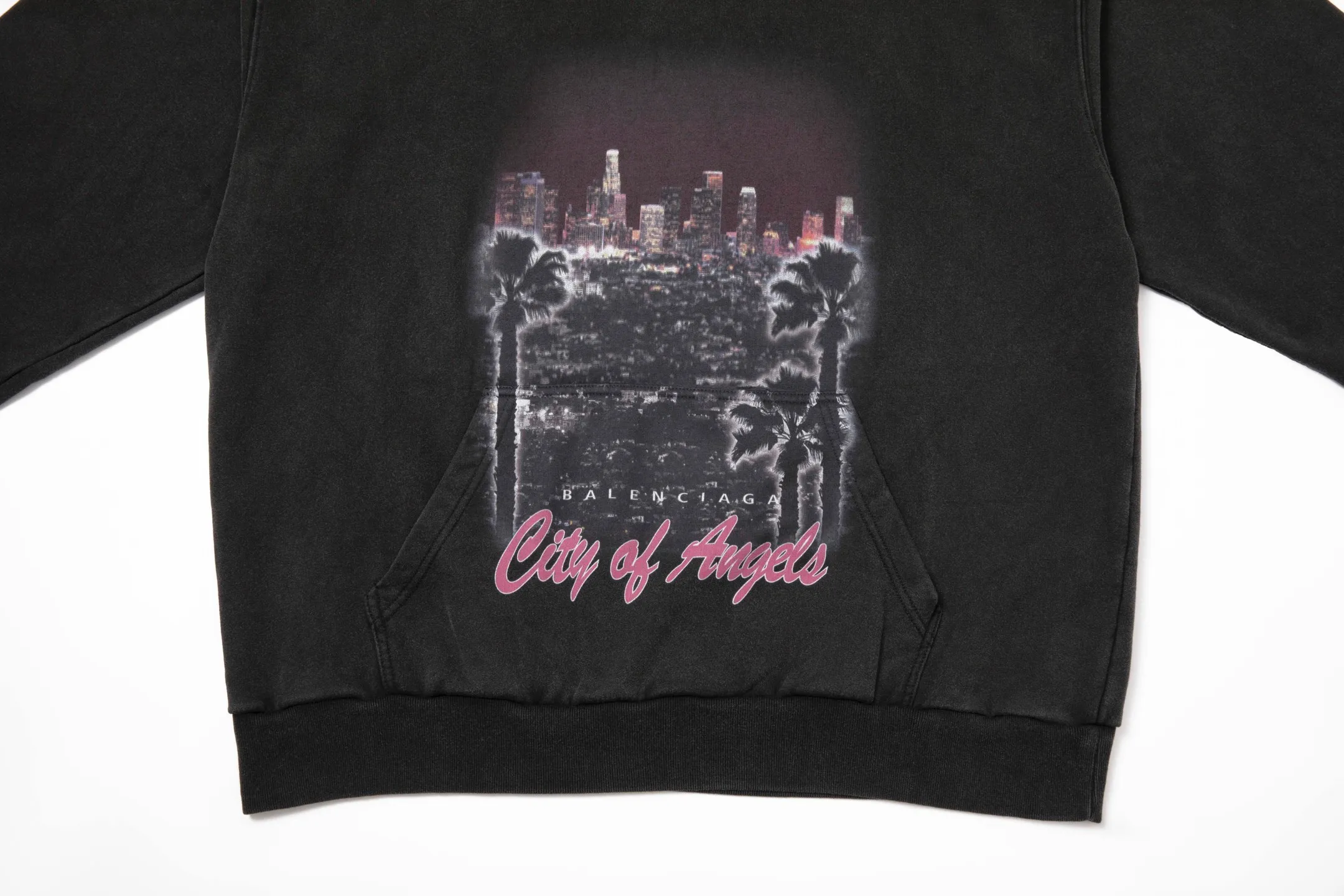 🅿️320 7205# Detailed picture Top version [[BALENCIA*GA] Official website quality Paris New Los Angeles Night Scene Hooded Sweatshirt OS version Loose dropped shoulders Unisex style Fabric: 480g 100% cotton terry David sweater Technology: Front panel digital direct printing Garment wash Distressed Shape solid color Color: Washed black apricot Size: XS S M L