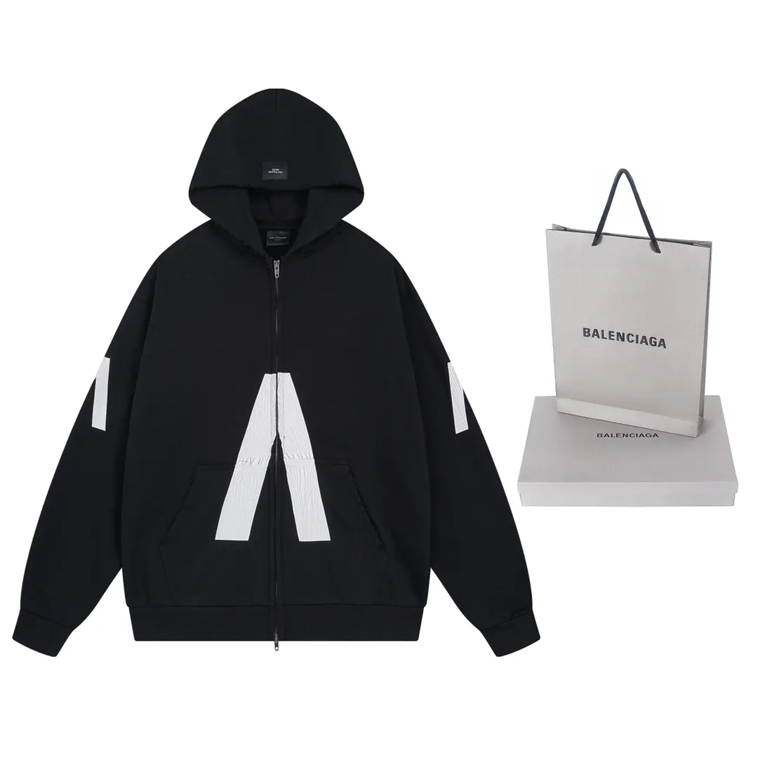 🅿️400 detailed picture [Top version. Official website quality] BALENCI*GA/Paris. 2024 latest global limited edition. BALENCIAGA joins forces with Archive to create a hooded sweatshirt. Crack printing is washed and worn, over-heavy craftsmanship, and brick cabinets are synchronized. ⚠️Distinguish the market currency, genuine development, worn. The hand-painted is consistent with ZP, and the printing uses imported cracking environmentally friendly glue. The garments are washed, worn and worn. The whole piece is designed with heavy craftsmanship. Comparisons welcome. The version adopts OS loose shoulder design. Same style for men and women. Code: BL238808 Color: black, gray and white. Size: XS S M L