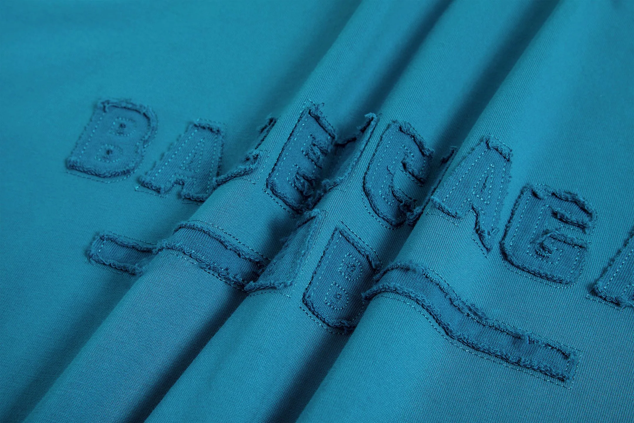 🅿️190 9181# Detailed picture Top version [[BALENCIA*GA] official website quality Paris new letter LOGO chest patch embroidery short-sleeved T-shirt OS version Loose dropped shoulders Unisex style Fabric: 260g 100% cotton double yarn Technology: Front patch embroidery Reverse stitching Garment wash Distressed Shaping Solid color Color: Washed black, fog blue, green Size: XS S M L