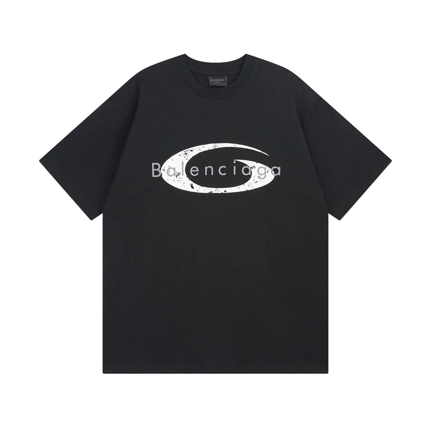 🅿️180 real photos [Top version. Official website quality] BALENCI*GA/Paris.SS25 latest model, Paris micro-label classic LOGO art cracked print short-sleeved T-shirt. Brick cabinet synchronization. Genuine product development at the first time, happy to print and compare! The fabric is made of Paris ZP custom-woven and dyed cotton double yarn. Weighing 260 grams, the cloth surface is clean. The cloth pattern is clear, soft and comfortable. The threads are dyed with no color difference. The printing uses environmentally friendly imported crack printing materials. The letters are clear and the effect is three-dimensional. The version adopts OS loose shoulder design. Same style for men and women. Code: BL253673 Color: black, white Size: XS S M L