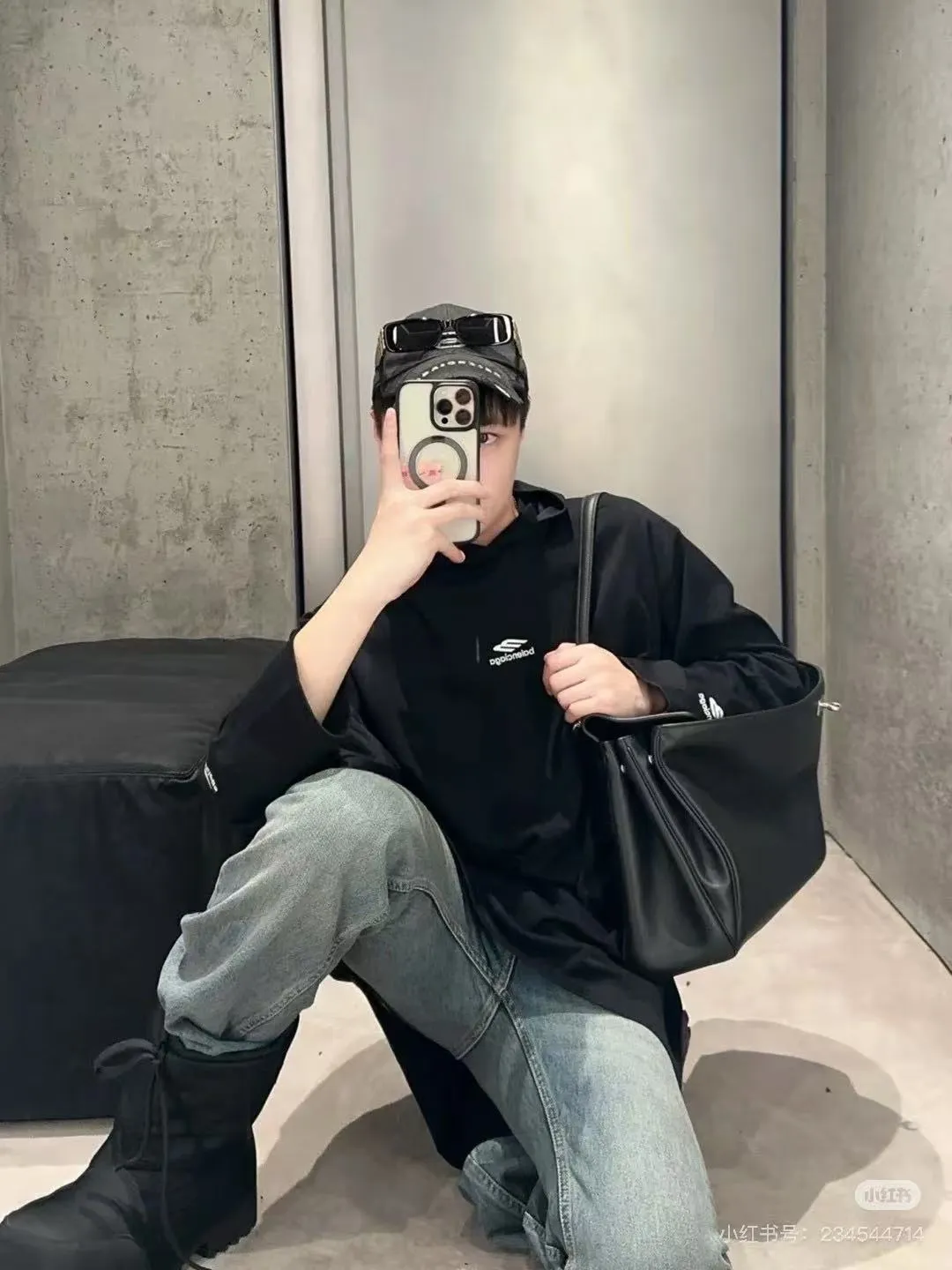 Model picture