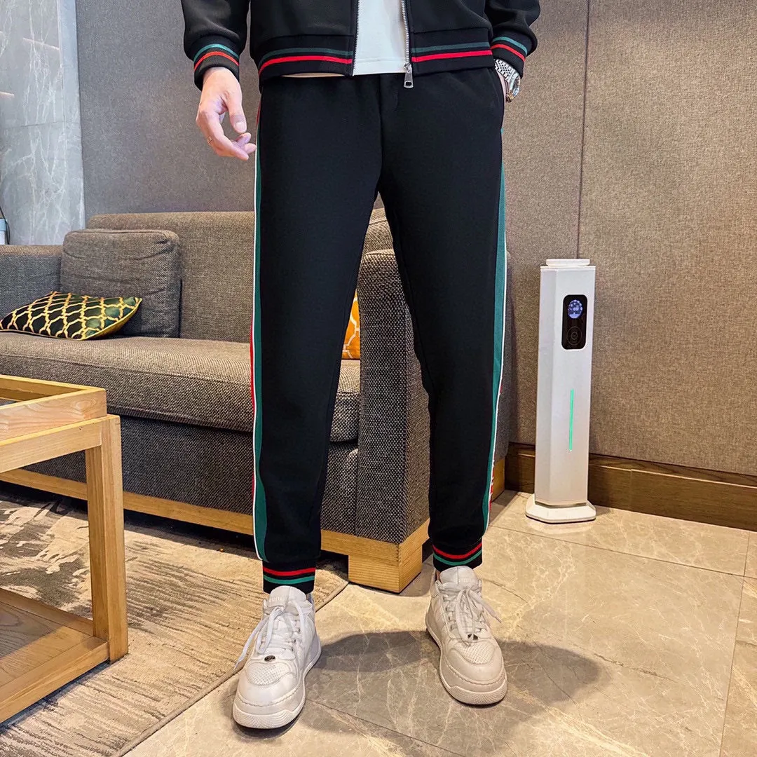 🅿️500 [BALENCIAGA] Hot-selling suit is coming. Focus on the original version of the official website. 2025 new hot-selling cardigan sweater suit. The original order is the best product. 🇭🇰The meticulous work of top designers is dedicated to a fitting and perfect upper body effect. All-natural high-quality Tencel Roman cotton 100%, close-fitting comfort, noble and elegant! Original hardware embodies elegance and nobility! Counter size: M-4XL (up to 190 pounds)