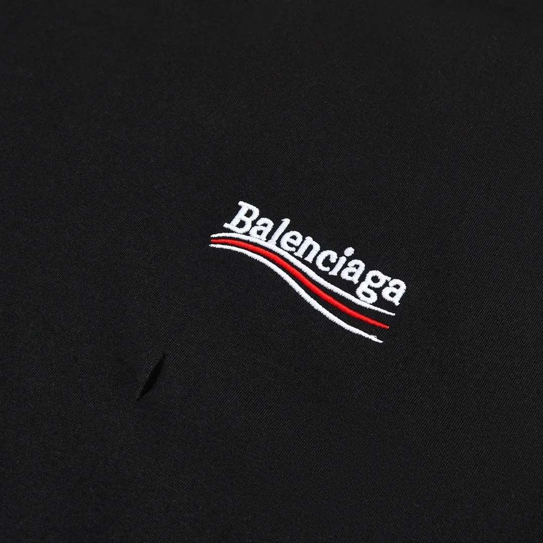 🅿️160 9116# Detailed picture Top version [[BALENCIA*GA] official website quality Paris new Coke embroidered short-sleeved T-shirt OS version Loose dropped shoulders Unisex style Fabric: 260g 100% cotton double yarn Technology: Front and back embroidery Garment washing Shape solid Color: Black White Size: XS S M L