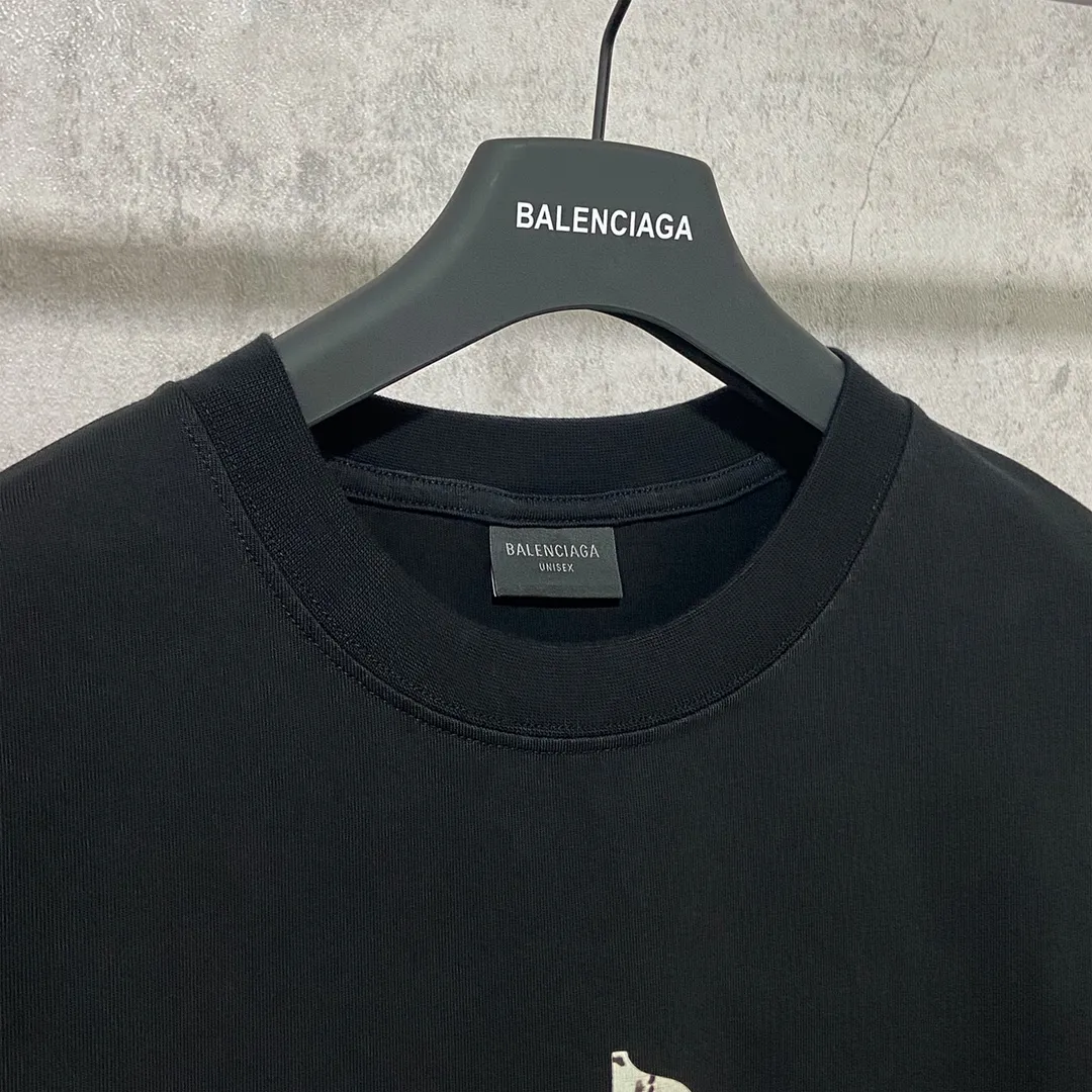 🅿️160 9129# Actual pictures Top version [[BALENCIA*GA] Official website quality Paris new musical note logo heat-printed short-sleeved T-shirt OS version Loose dropped shoulders Unisex fabric: 260 grams 100% cotton double yarn Technology: Front and rear heat transfer printing Garment wash Shaping Solid Color Color: Black White Size: XS S M L