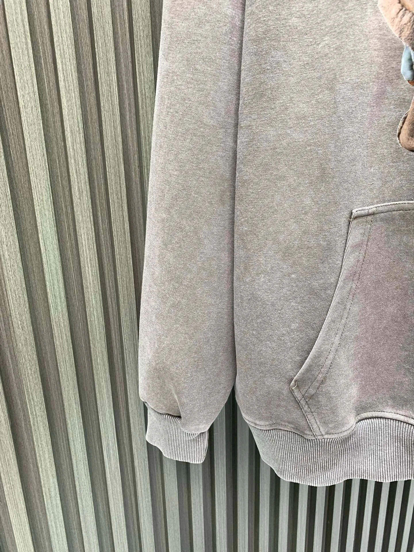 🅿️310 gray