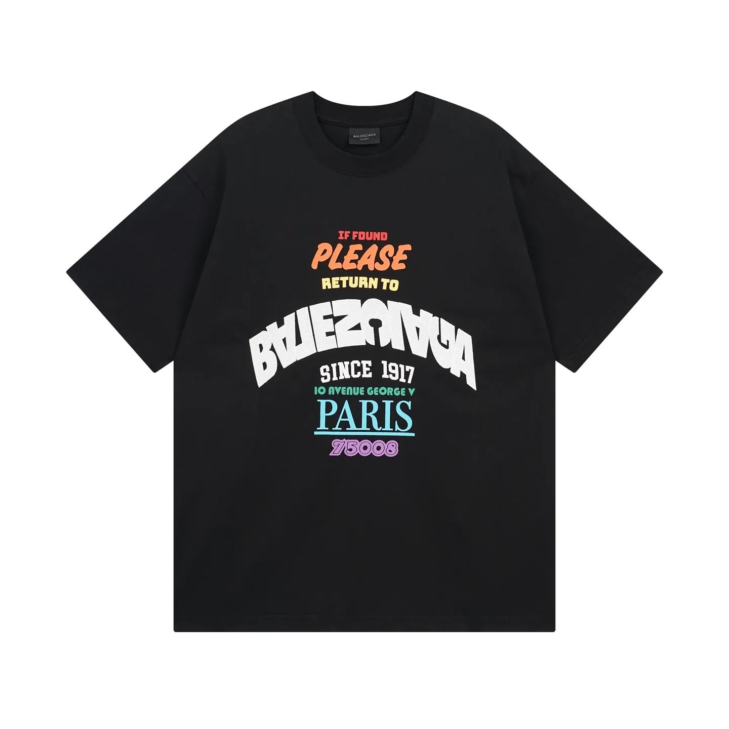 🅿️200 Actual pictures [Top version. Official website quality] BALENCI*GA/Paris.SS25 latest color printed + embroidered short-sleeved T-shirt. The front embroidery is embroidered with Tajima computer embroidery machine and imported rubber paddle printing, and the brick cabinet is synchronized. It is developed at the first time and the fabric is made of Paris ZP custom-woven and dyed cotton double yarn. Weighing 260 grams, the cloth surface is clean. The cloth pattern is clear, soft and comfortable. The threads are dyed with no color difference. The printing uses environmentally friendly imported materials, the letters are clear and the effect is three-dimensional. The version adopts OS loose shoulder design. Same style for men and women. Code: BL253693 Color: Black Size: XS S M L