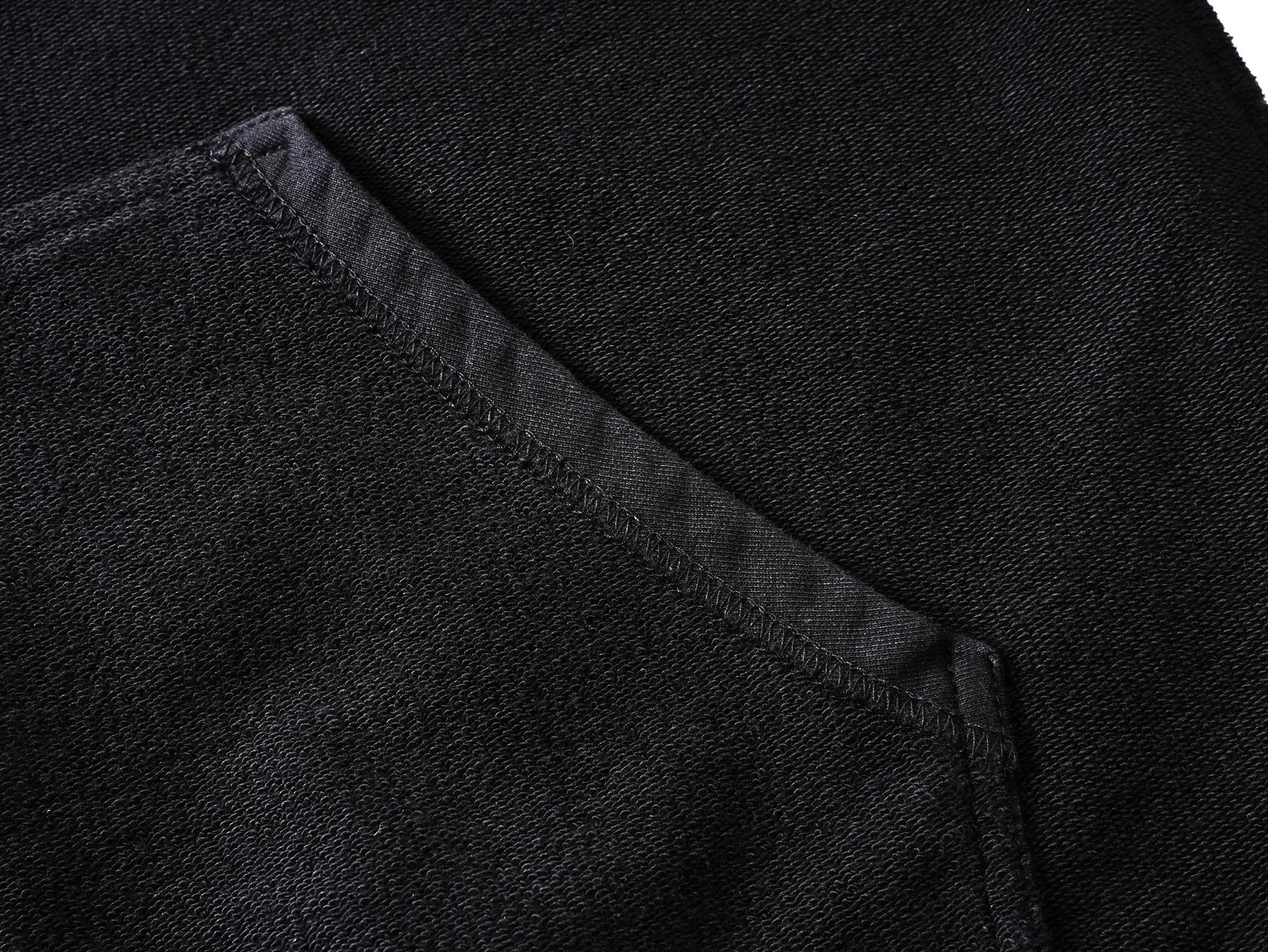🅿️360 real photos [Top version. Official website quality] BALENCI*GA/2025 new Paris classic LOGO reverse embroidery, washed, distressed, worn, zipper cardigan, hooded sweatshirt. The ready-made garments are stitched on the reverse side and washed, with a full sense of design. Comparisons are welcome. The fabric is made of Paris ZP custom-woven and dyed cotton sweatshirts. Weighing 460 grams, the cloth surface is clean. The cloth pattern is clear, soft and comfortable. The threads are dyed with no color difference. The classic letter LOGO is embroidered on the reverse using an imported Tajima embroidery machine. The effect is three-dimensional. Restore brick cabinet, adopt OS loose shoulder style. Same style for men and women. Code: BL259951 Color: washed black, size: XS S M L