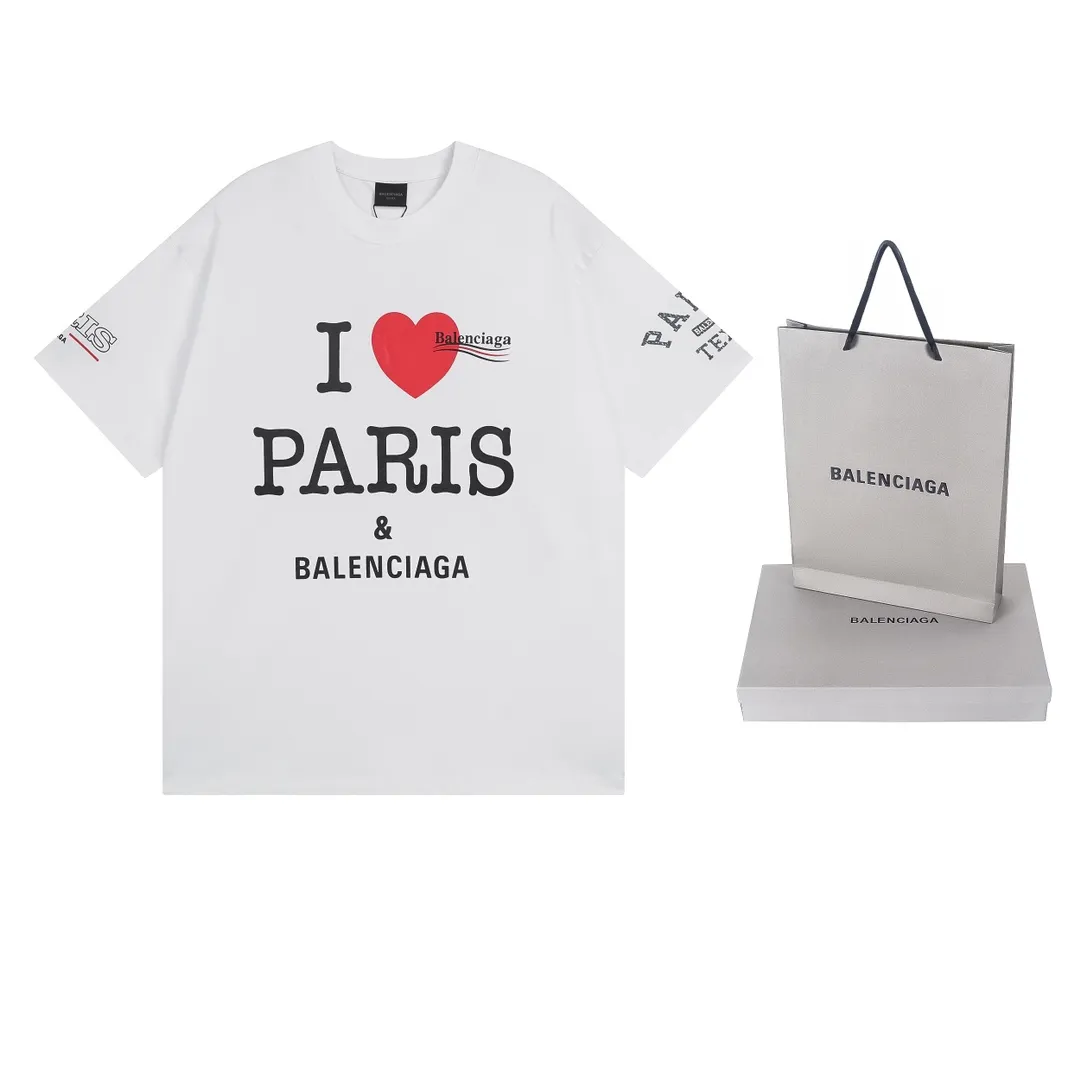 🅿️186 real photos [Top version. Official website quality] BALENCI*GA/Paris. SS25 latest model, front and back left and right sleeves I Love Paris & Balenciaxx art printed short-sleeved T-shirt. Brick cabinet synchronization. Genuine product developed at the first time, happy to print and compare! The fabric is made of Paris ZP custom-woven and dyed cotton double yarn. Weighing 260 grams, the cloth surface is clean. The cloth pattern is clear, soft and comfortable. The threads are dyed with no color difference. The printing uses environmentally friendly imported materials. The letters are clear and the effect is three-dimensional. The version adopts OS loose shoulder design. Same style for men and women. Code: BL253650 Color: white, black Size: XS S M L