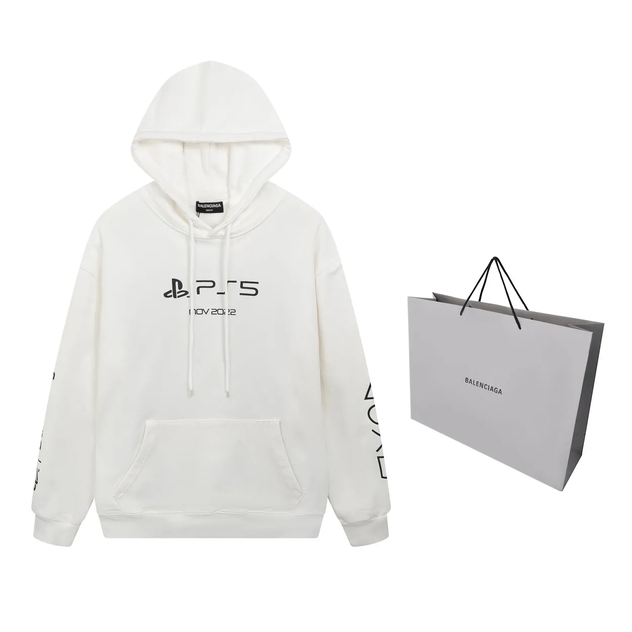 🅿️296 Detailed picture [Top version. Official website quality] BALENCI*GA/Paris. Classic model 22SS #BALENCI*GA / PlayStation co-branded. Ps5 letter geometric pattern printed hooded long-sleeved sweatshirt. Autumn and winter brick cabinet synchronization. The fabric is made of Paris ZP custom-woven and dyed 100% cotton double-yarn large sweater. The net weight is 460 grams. The cloth surface is clean. The cloth pattern is clear, soft and comfortable. The threads are woven and dyed with no color difference. The classic letter pattern is made of precision mesh. Imported environmentally friendly rubber paddle printing, the letters are clear. The effect is three-dimensional, restoring the brick cabinet, and the version adopts the OS loose shoulder style. Same style for men and women Coding: BL238085 Color: Black. White Size: XS S M L