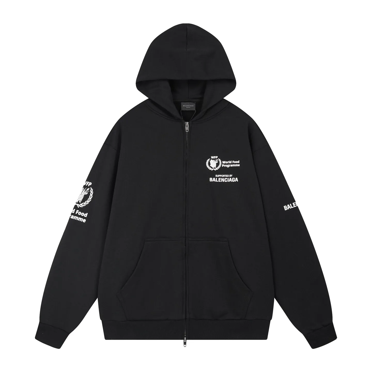 🅿️390 - BALENCI*GA Paris Food Agency co-branded hooded zipper sweatshirt. The pattern is printed with environmentally friendly foam glue. Customized matching hardware. The letters are clear. The effect is three-dimensional. Exclusively matched to the pattern, woven and dyed 460g fabric. Threads are dyed in the same vat with zero color difference. Brick cabinet synchronization. Welcome to compare. Same style for men and women -Color: black -SIZE: Xs S M L Style number 8976#