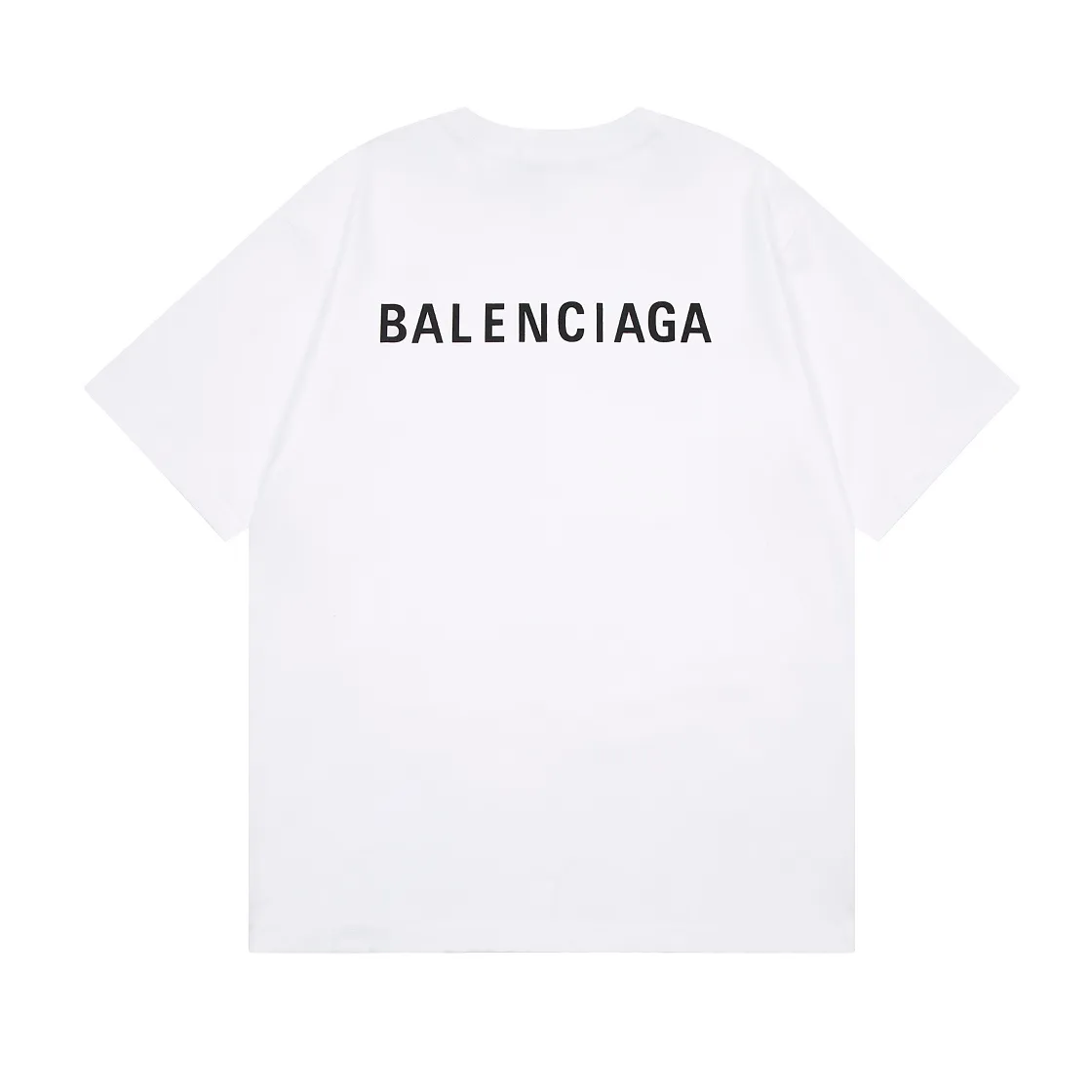 🅿️166 Detailed picture [Top version. Official website quality] BALENCI*GA/Paris#Classic style. Classic letter printed short-sleeved T-shirt on the front and back #brick cabinet synchronization.                       The fabric is made of Paris ZP custom-woven and dyed cotton double yarn, weighing 260 grams. The cloth surface is clean. The cloth pattern is clear, soft and comfortable. The threads are dyed with no color difference. The classic pattern is printed with environmentally friendly imported materials, precision printing screen, the letters are clear, the effect is three-dimensional, and the brick cabinet is restored. The version adopts OS loose shoulder style. Same style for men and women. Coding: BL223022 Color: black, beige, white, blue, floral gray, beige. Size: XS to L