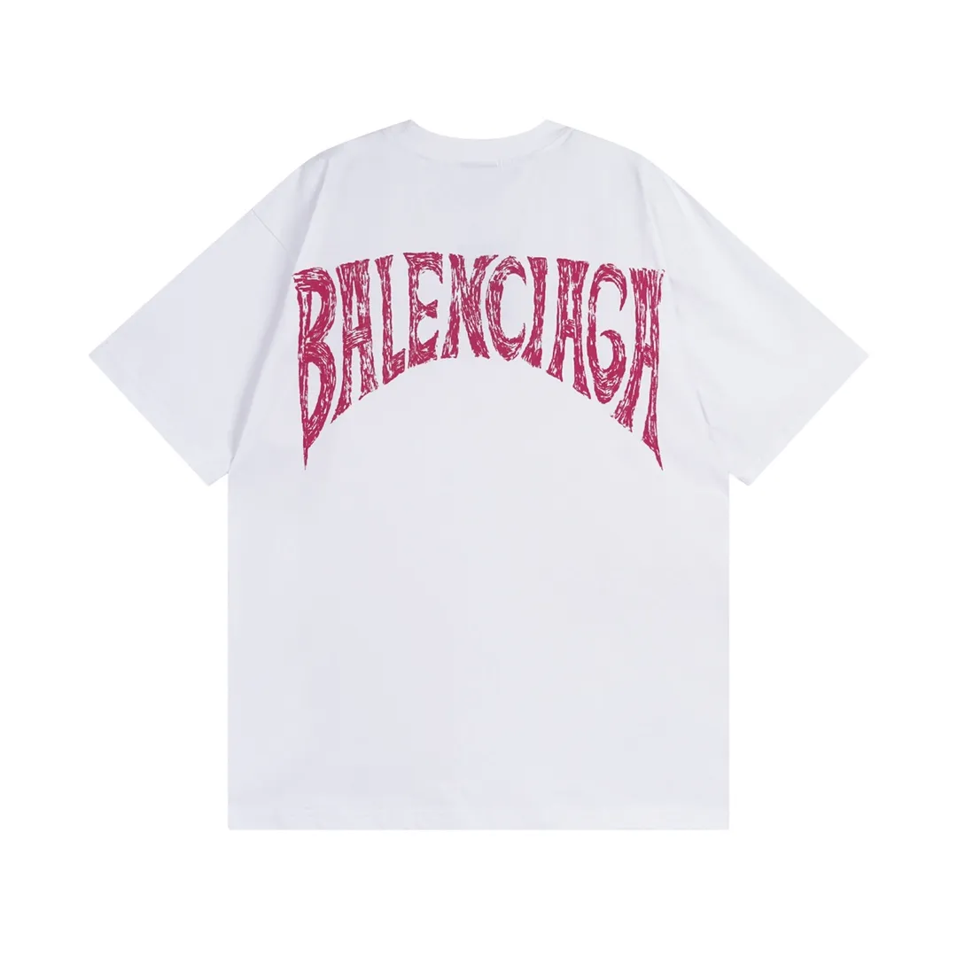 🅿️170 Detailed picture [Top version. Official website quality] BALENCI*GA/Paris. 24SS new sweatshirt, short-sleeved T-shirt with big letters LOGO graffiti on the back. Genuine product is developed at the first time, and the brick cabinet is synchronized. The fabric is made of Paris ZP custom-woven and dyed cotton sweatshirt. The weight is 260 grams, the cloth surface is clean, the cloth pattern is clear, soft and comfortable. The threads are dyed with no color difference. The classic pattern printing uses imported machine direct printing. The effect is three-dimensional and restores the brick cabinet. Different market currencies, welcome to compare. The version adopts OS loose shoulder design. Same style for men and women. Code: BL23301 Color: gray blue. White. Size: XS to L
