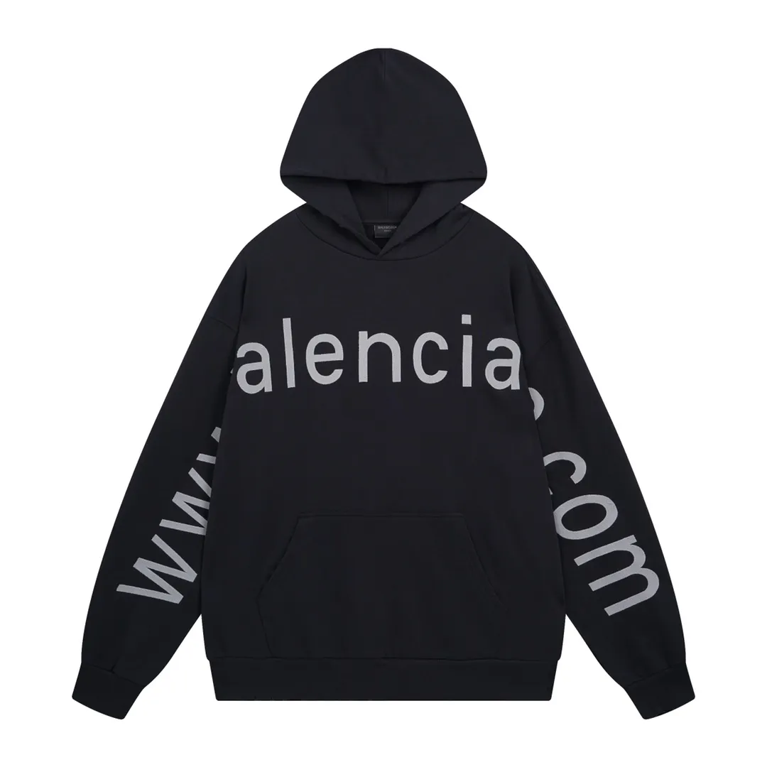 🅿️356 Detailed picture [Top version. Official website quality] BALENCI*GA/Paris BALENCI*GA#2024 latest model, Paris website embroidered letters large LOGO long-sleeved T-shirt. Brick cabinet sync. The first genuine product was developed, with over 200,000 stitches of counter-position embroidery on the chest. Notice! ️Full letter embroidery, welcome to compare! The fabric is made of Paris ZP custom-woven and dyed cotton sweatshirt. The weight is 450 grams. The cloth surface is clean. The cloth pattern is clear. It is soft and comfortable. It has good color fastness and is not easy to change color. The threads are woven and dyed with no color difference. The embroidery is done using imported Tajima embroidery machines. Super 20W needle thread embroidery, accurate positioning, three-dimensional effect, clear lines. No burrs and miscellaneous threads, ultra-high craftsmanship embroidery. The version adopts OS loose shoulder design. Same style for men and women. Code: BL238005 Color: Black. White. Size: XS S M L