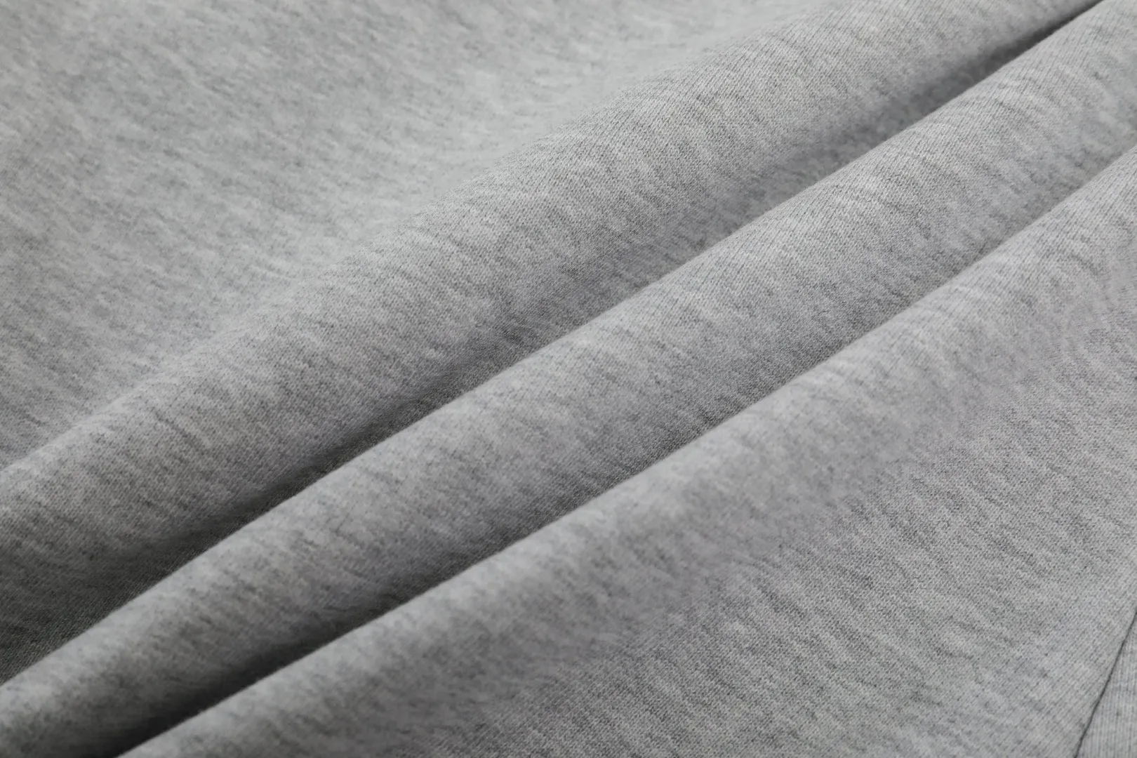 [New arrival] Top tried and tested version Balenciaga 21SS BLCG Balenciaga Wave Coke male and female couple celebrity same style pure cotton terry trousers sweatpants casual pants classic and versatile style is here! With these pants, they look perfect no matter what outfit you wear! Get it now! Customized special fabrics, ready-to-wear washable, soft and comfortable to the touch.  460 grams of dust-free sweatshirt fabric, washed and cut. Imported environmentally friendly water glue is added to the garment and washed twice to ensure consistent printing. Customized wash mark. This year's sincere shorts LOGO adopts Japanese Tajima embroidery technology, and the printing is full and meticulous. Color: Black/Grey/White/Blue Size: XS-L P:370