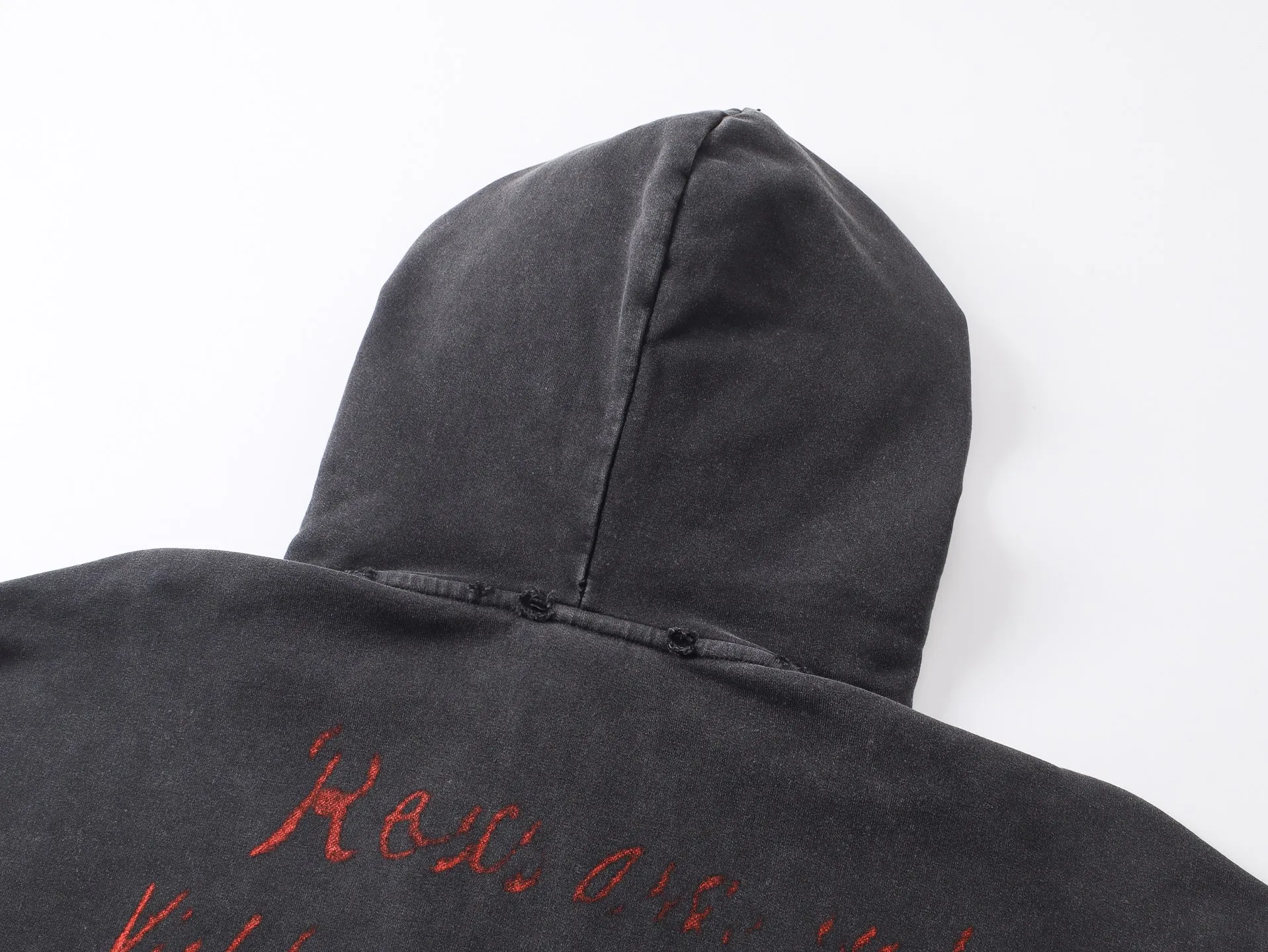 🅿️410 BALENCI*GA Paris Valentine's Day limited edition hooded long-sleeved sweatshirt. The front pattern is printed by computer direct printing. The ready-made garments are washed and distressed. Customized matching hardware. The letters are clear. The effect is three-dimensional. Exclusively matched to the pattern, woven and dyed 460g fabric. Threads are dyed in the same vat with zero color difference. Brick cabinet synchronization. Welcome to compare. Same style for men and women -Color: washed black, off-white -SIZE: Xs S M L Style No. 8972#