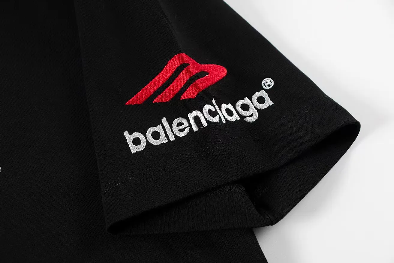 🅿️160 Style: 2026 new Balenciaga short-sleeved T-shirt Material: High version 300g double yarn combed cotton Size: S～XL Color: Black White Style number: H2006