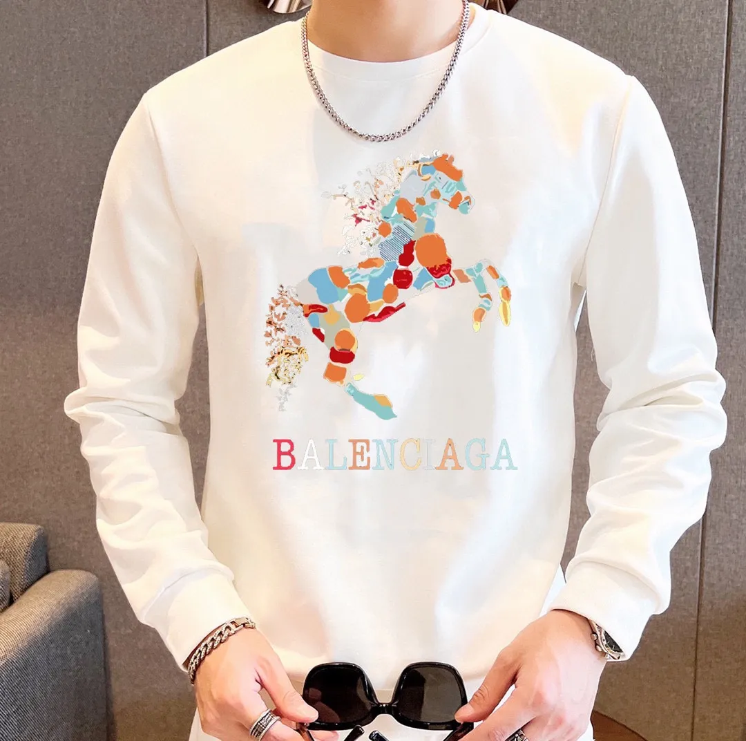 🅿️380 [BALENCIAGA] (Gospel for Fatty) hot-selling suit is coming. Focus on the original version of the official website. 2025 new hot-selling sweatshirt suit. The original order is the best. 🇭🇰The meticulous work of top designers. It has a fitting and perfect upper body effect. 100% natural high-quality Roman cotton, close-fitting comfort, noble and elegant! Original hardware embodies elegance and nobility! Counter size: M-5XL (maximum wear up to 220 pounds)