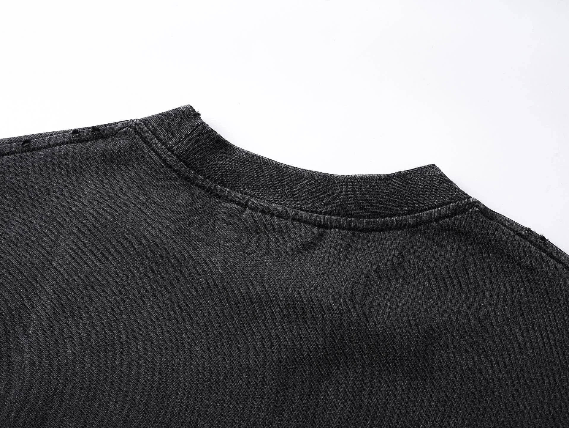 🅿️194 Actual pictures [Top version. Official website quality] BALENCI*GA/Paris. 25ss latest classic model. The tape printing adopts computer direct printing, and the ready-made clothes are washed and worn short-sleeved T-shirts. Brick cabinet synchronization. The fabric is made of Paris ZP custom-woven and dyed cotton double yarn compact cotton. The weight is 260 grams, the cloth surface is clean. The cloth pattern is clear, soft and comfortable, and the thread is dyed with no color difference. The classic pattern uses computer direct printing, the letters are clear and the effect is three-dimensional. Restored brick cabinet. The garments were washed and aged, and polished by many hands. Produced by ultra-heavy craftsmanship, the market currency is very different, welcome to compare.                                 The version adopts OS loose shoulder design. The same style for men and women. Code: BL253711 Color: Orange, washed black Size: XS S M L