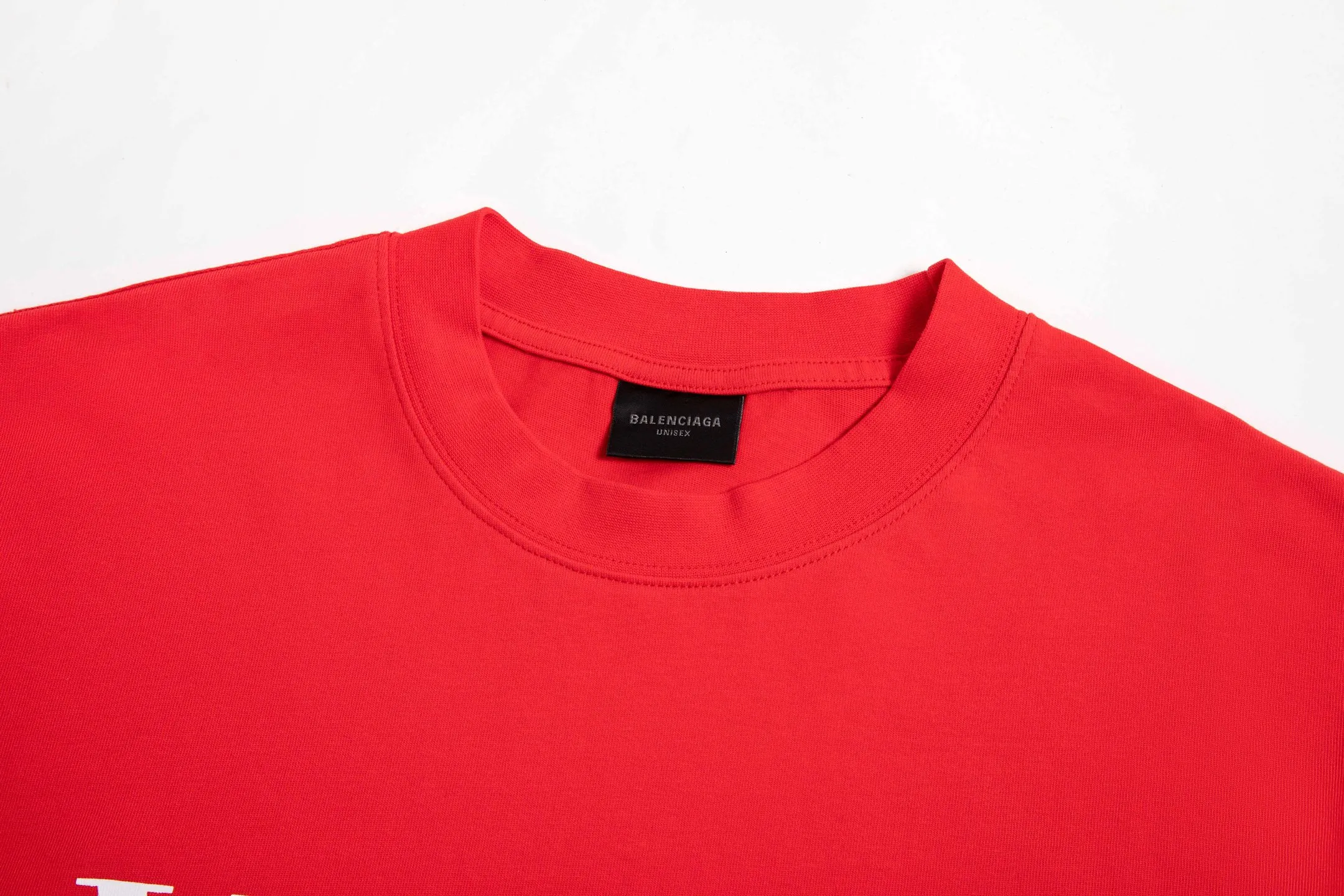 🅿️170 9175# Detailed picture Top version [[BALENCIA*GA] Official website quality Paris co-branded Balenciaga Vogue collaboration series short-sleeved T-shirt OS version Loose dropped shoulders Unisex style Fabric: 260g 100% cotton double yarn Technology: Front panel printing and back panel white ink direct spray Garment washing Shape fixation Color: Black Red Off-white Size: XS S M L