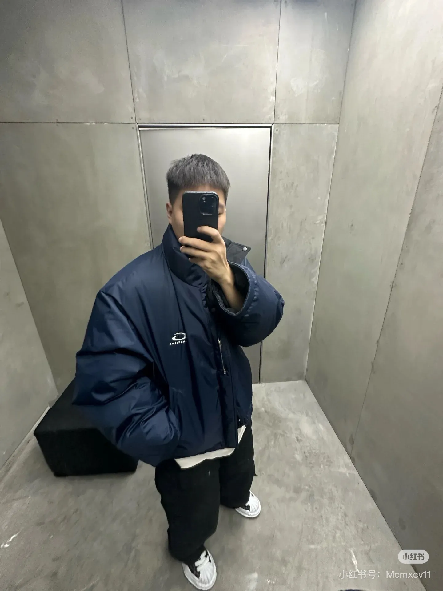 Balenciaga / Balenciaga Reversible Pin Top Information Pictureℹ️