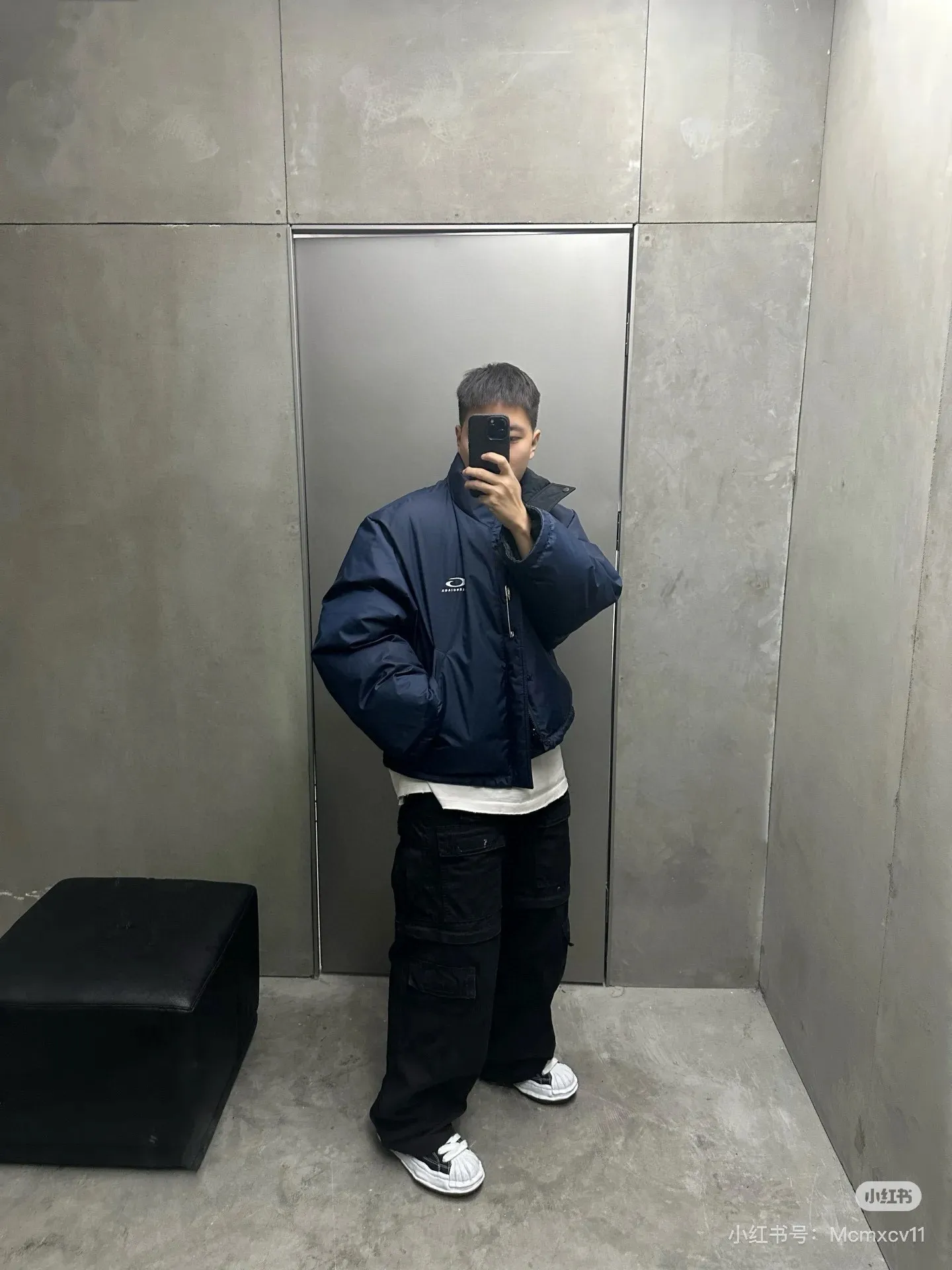 Balenciaga / Balenciaga Reversible Pin Top Information Pictureℹ️