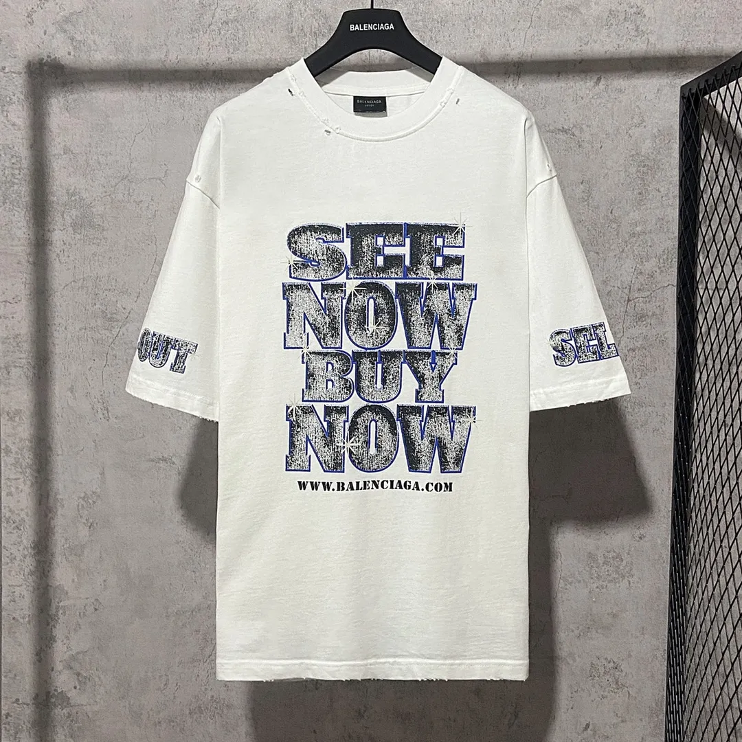 🅿️180 9126# Actual photo top version [[BALENCIA*GA] official website quality Paris new co-branded SEENOWBUYNOW diamond short-sleeved T-shirt OS version loose dropped shoulders Uniform style for men and women Fabric: 260g 100% cotton double yarn Process: front and rear left and right sleeve printing Garment washed, worn, distressed, fixed color Color: washed black, washed blue, white Size: XS S M L
