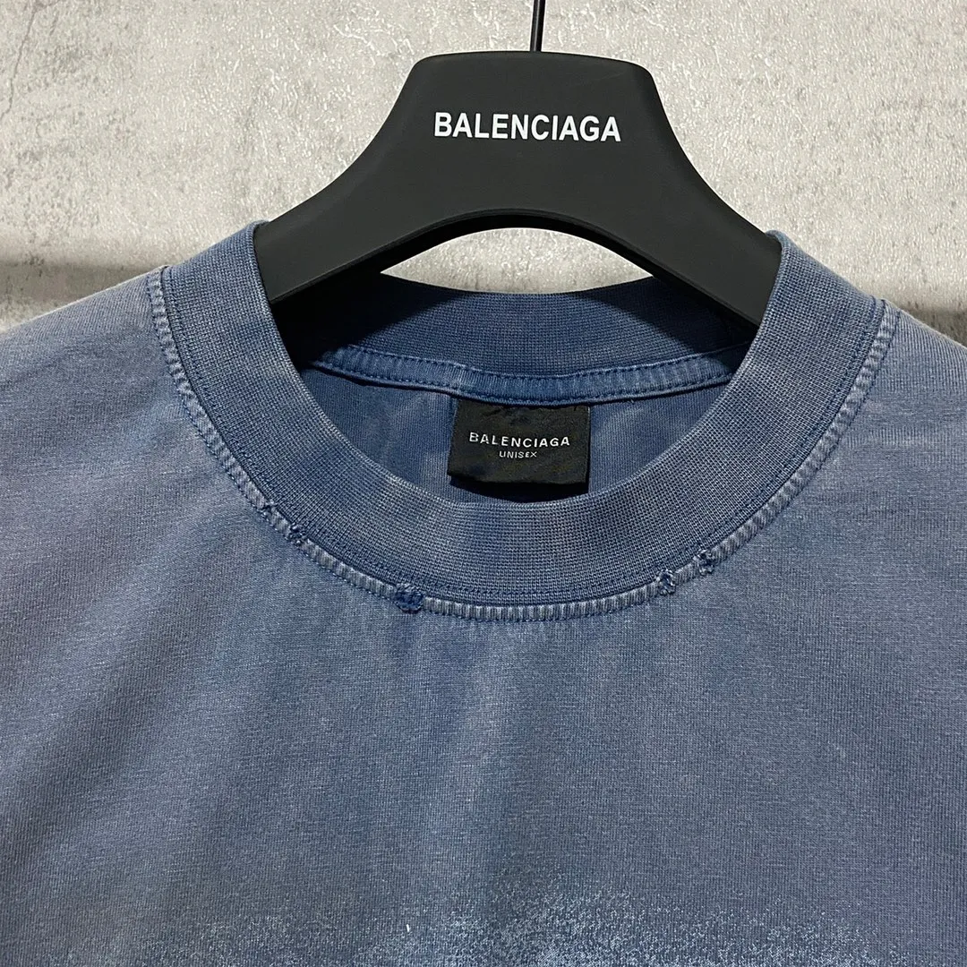 🅿️190 9108# Actual pictures Top version [[BALENCIA*GA] official website quality Paris new Eiffel Tower inkjet gradient short-sleeved T-shirt OS version Loose dropped shoulders Unisex style Fabric: 260g 100% cotton double yarn Process: Front panel digital direct printing Garment wash Distressed Worn Shape Solid color Color: Washed blue Pink Size: XS S M L
